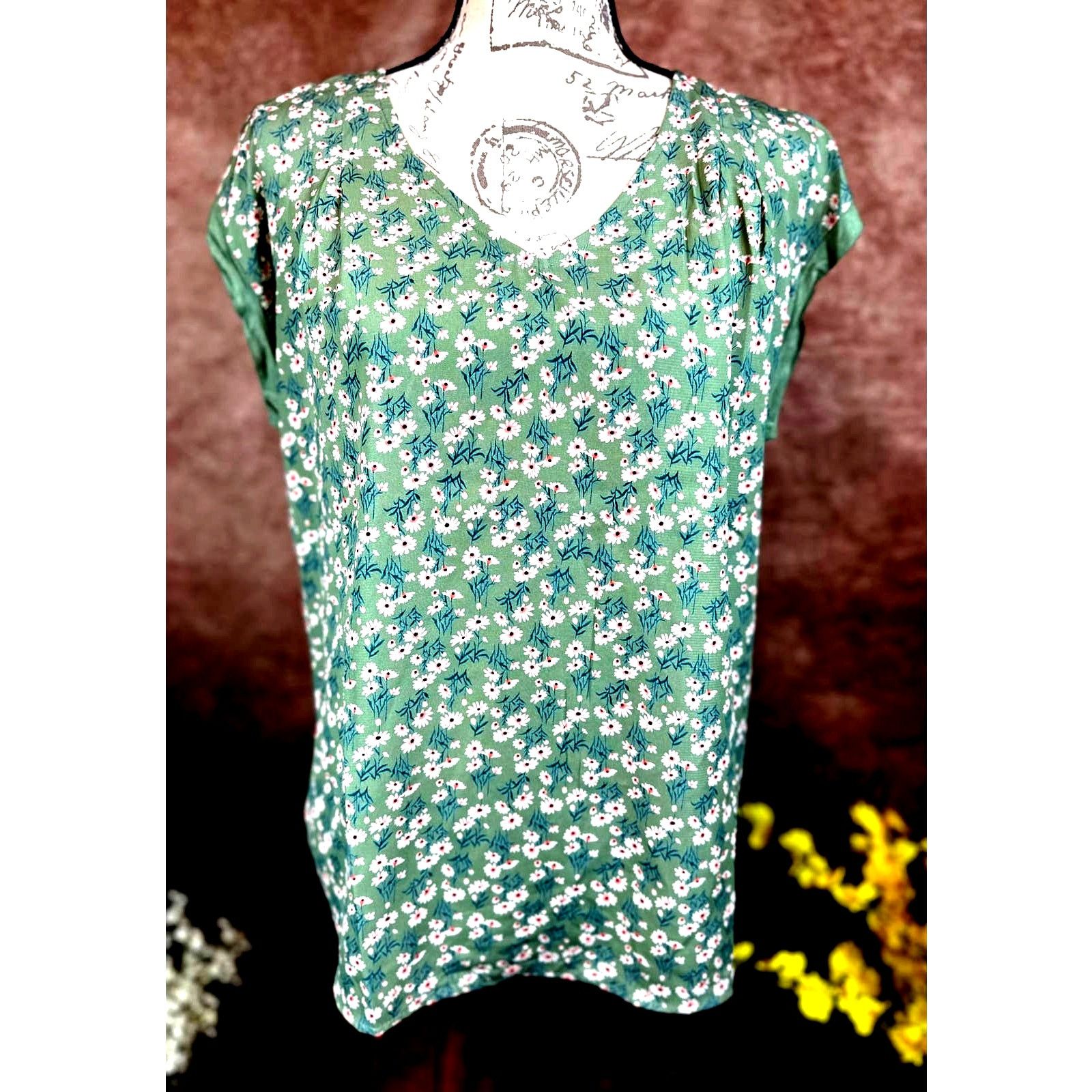Other Papermoon Floral Front/Solid Button Back Blouse Green M Size M / US 6-8 / IT 42-44 - 2 Thumbnail