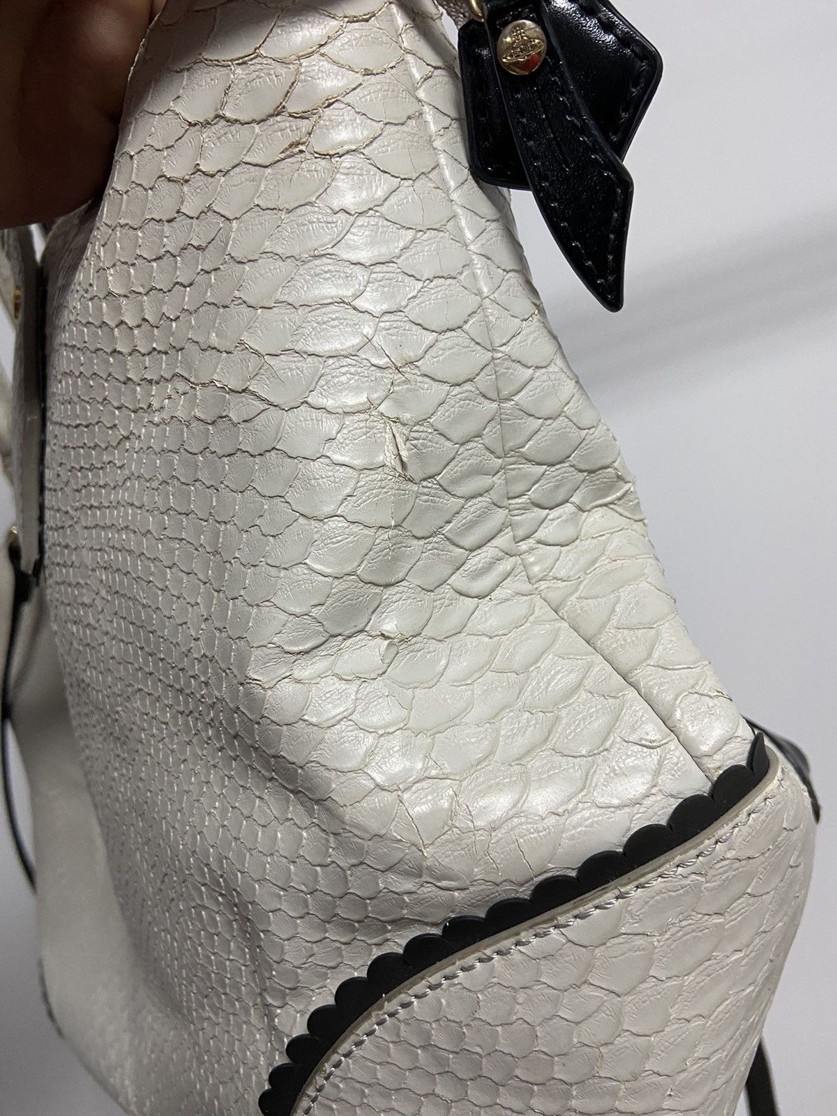 Vintage × Vivienne Westwood Vivienne Westwood python 🐍 big Logo Vintage Bag Luxury Size ONE SIZE - 8 Thumbnail