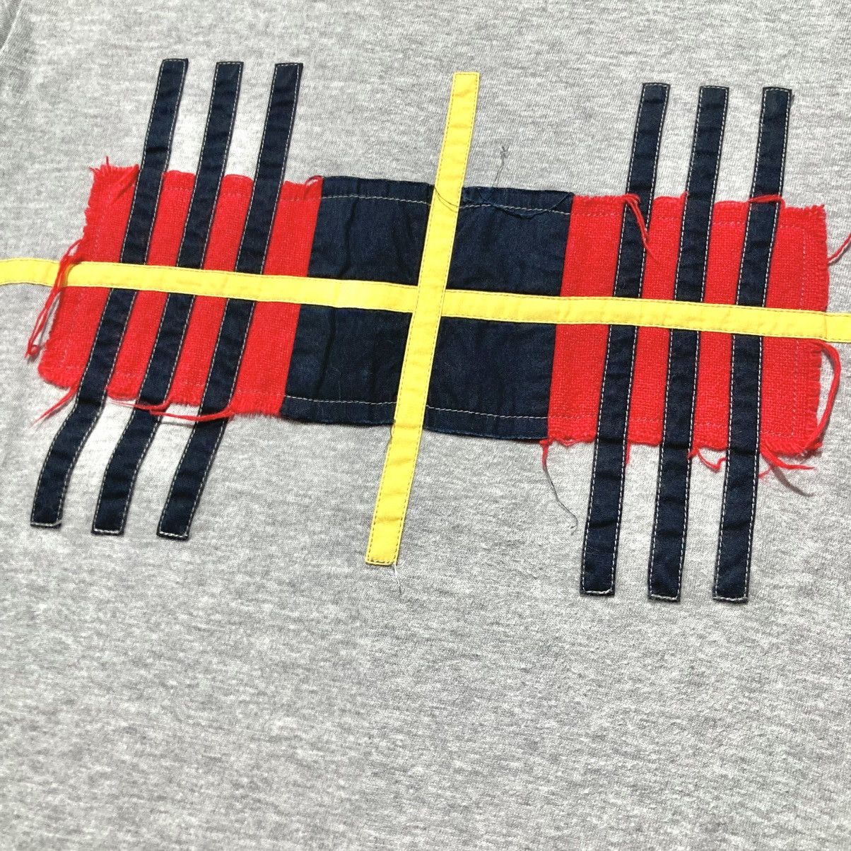 Comme des Garcons SHIRT 🇫🇷 Comme Des Garcons Shirt Geometry Patch T-shirt Designer Size US S / EU 44-46 / 1 - 5 Thumbnail