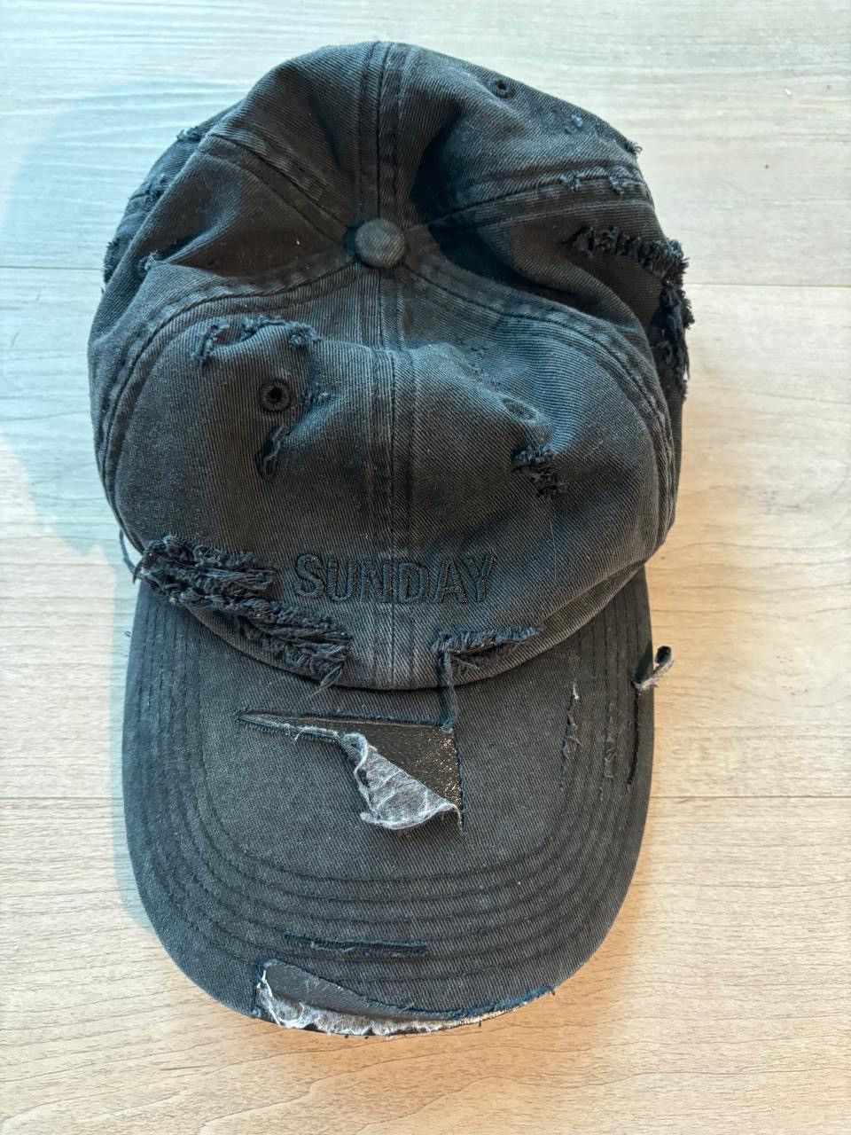 Vetements Vetements Distressed Sunday Cap Size ONE SIZE - 2 Thumbnail