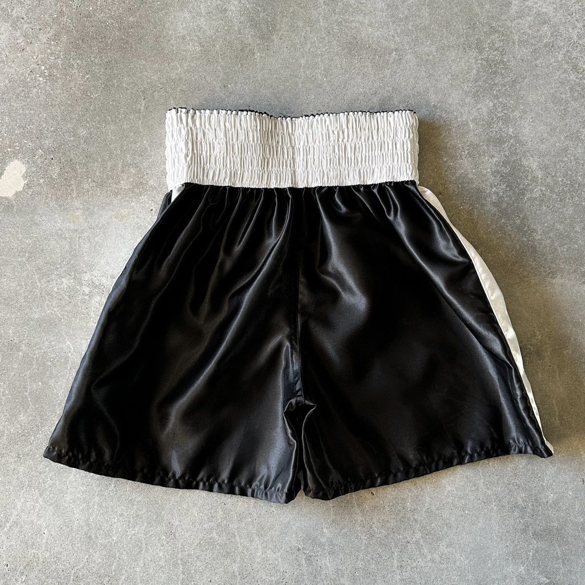 Saint Laurent Paris Saint Laurent x Everlast 2019 Satin Muay Thai Boxing Shorts Size US 32 / EU 48 - 3 Thumbnail