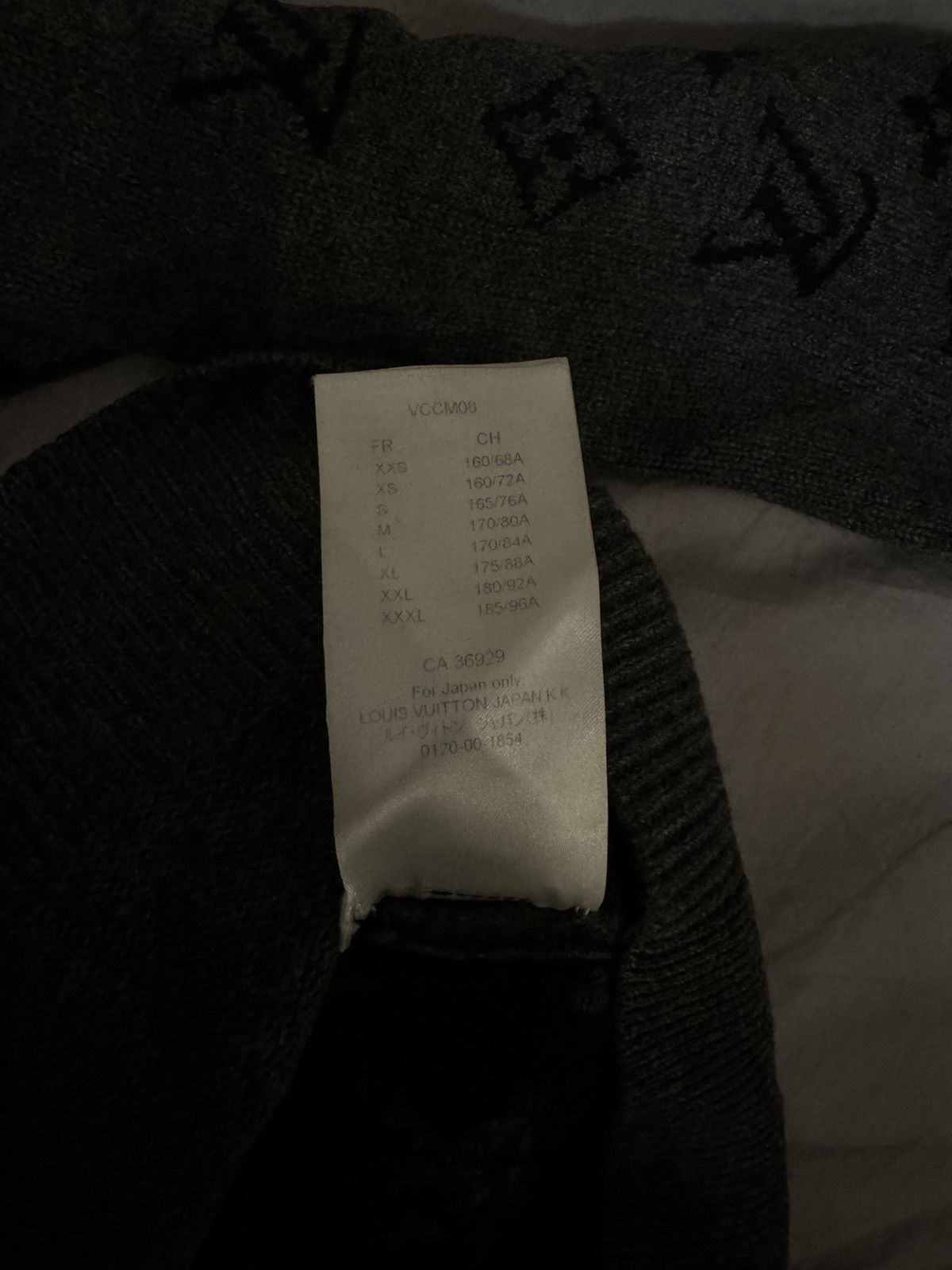 Louis Vuitton Louis Vuitton sweat limited Japan edition Size US XL / EU 56 / 4 - 6 Thumbnail