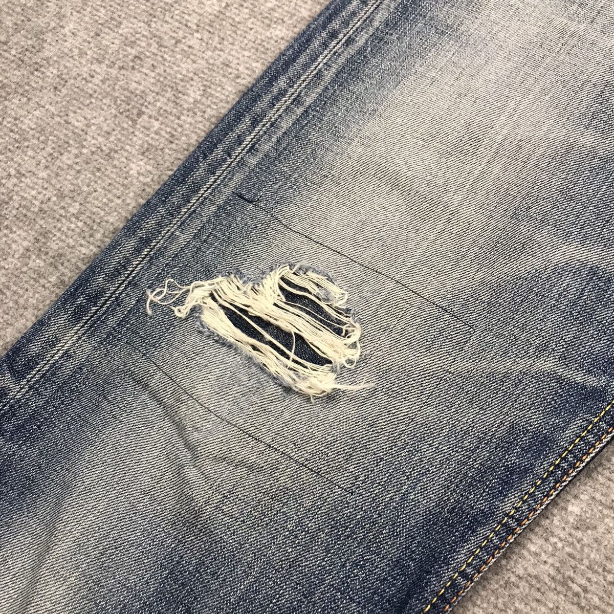 MADE IN JAPAN EDWIN DENIM FADED DISTRESSED PANTS 145