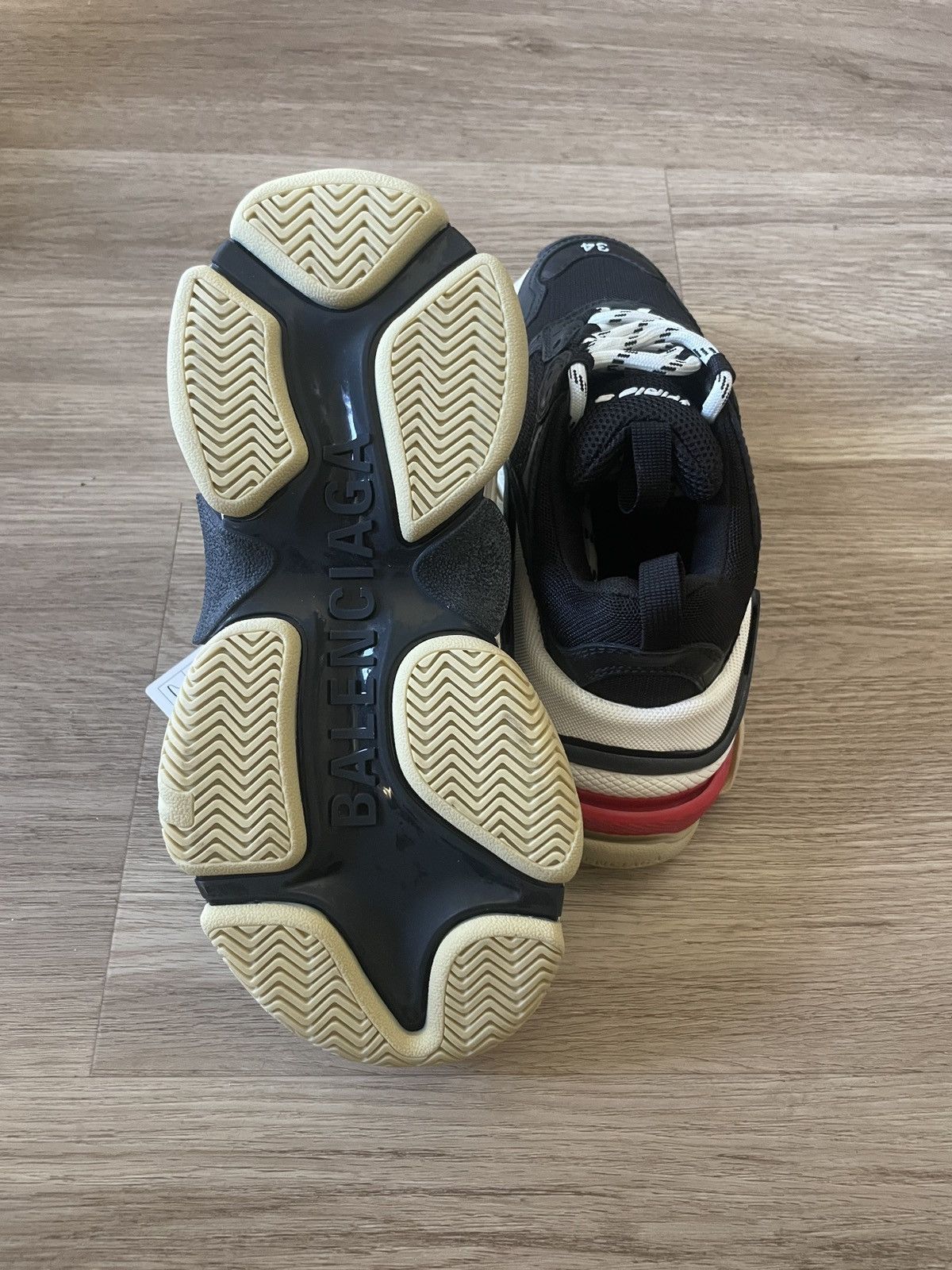 Balenciaga TRIPLE S SNEAKER IN BLACK Size US 4 / IT 34 - 8 Thumbnail