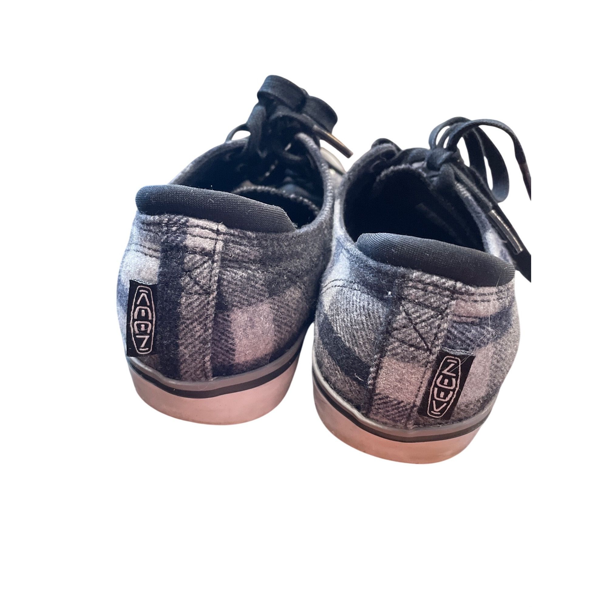 KEEN Keen wms plaid gray black wool low top sneakers sz 8 SKU 997 Size US 8 / IT 38 - 13 Thumbnail