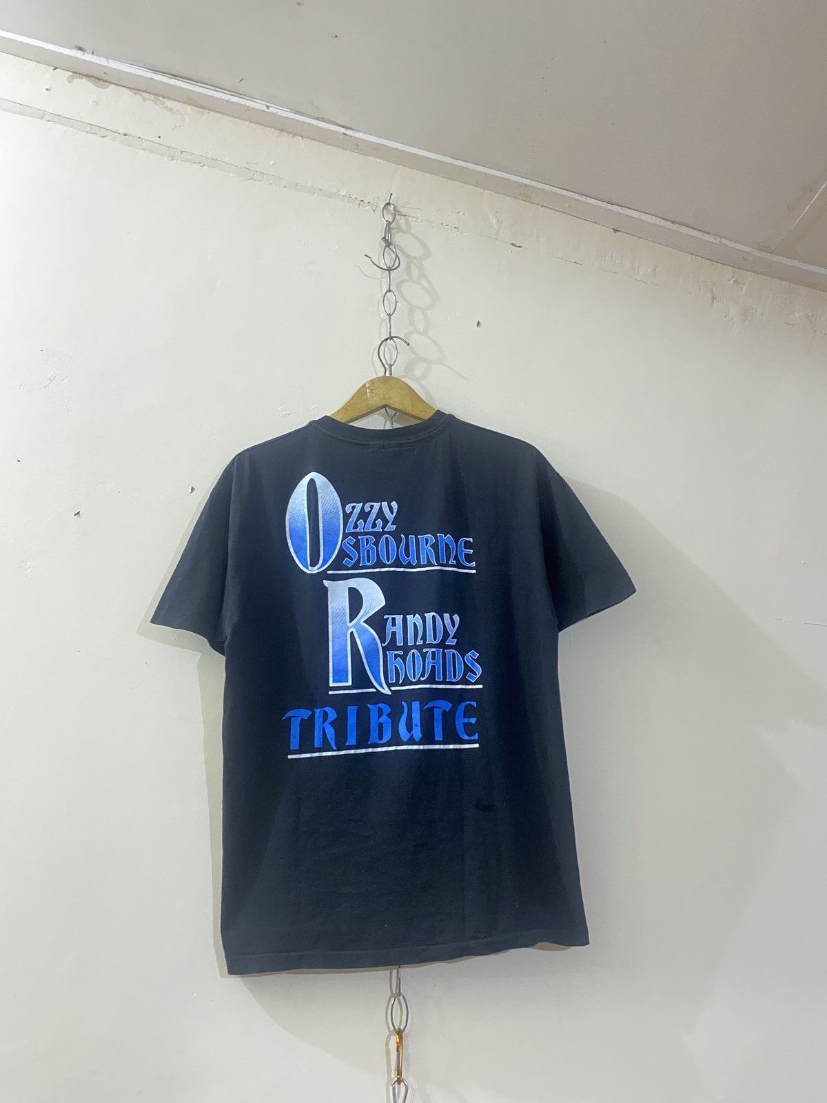 Band Tees Vintage Rare 80s Ozzy Osbourne Tribute Randy Rhoads Size US L / EU 52-54 / 3 - 5 Thumbnail