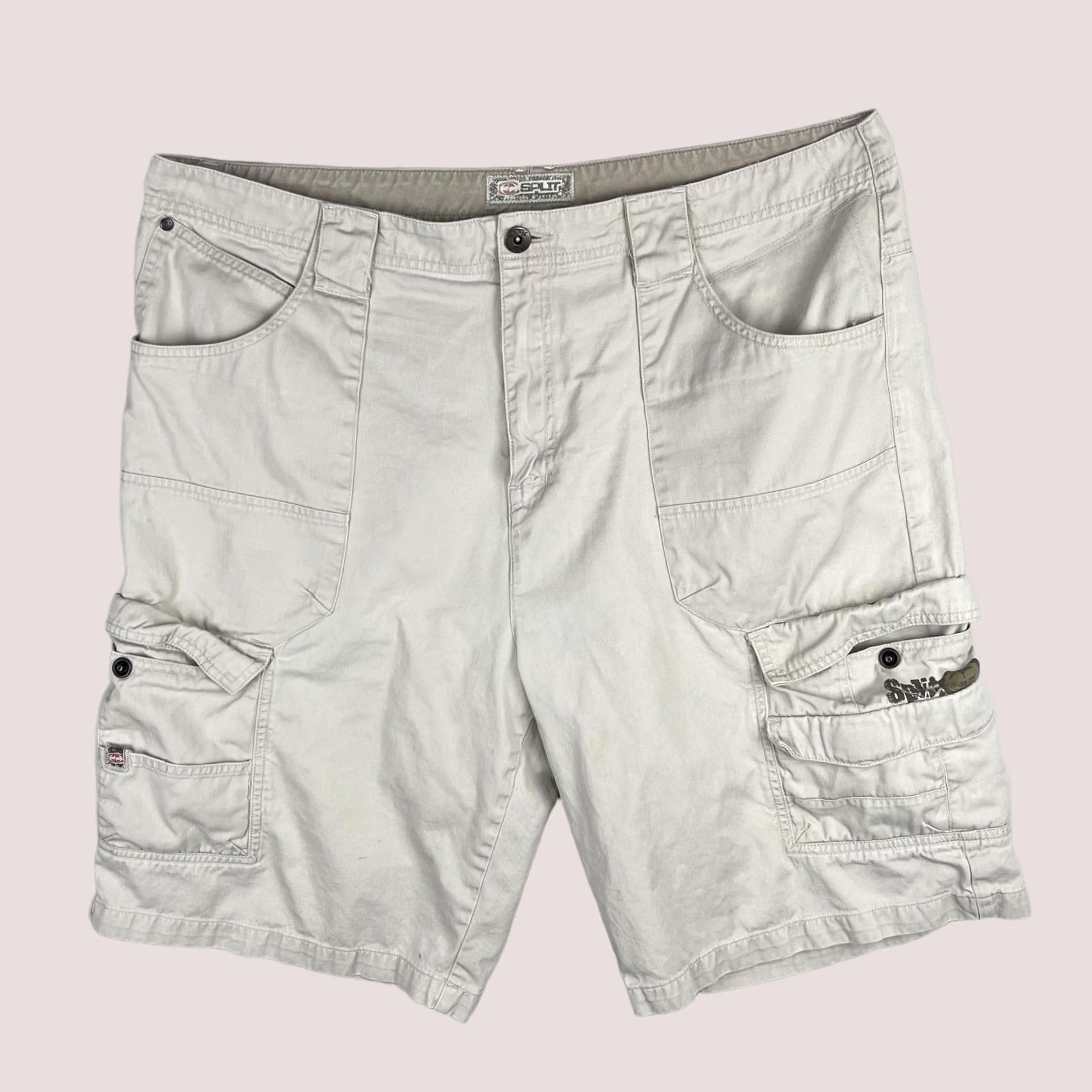 Vintage VINTAGE Split Cargo Shorts Mens 38 Khaki Multi Pocket Utility Skater Grunge Y2K Size US 38 / EU 54 - 1 Thumbnail