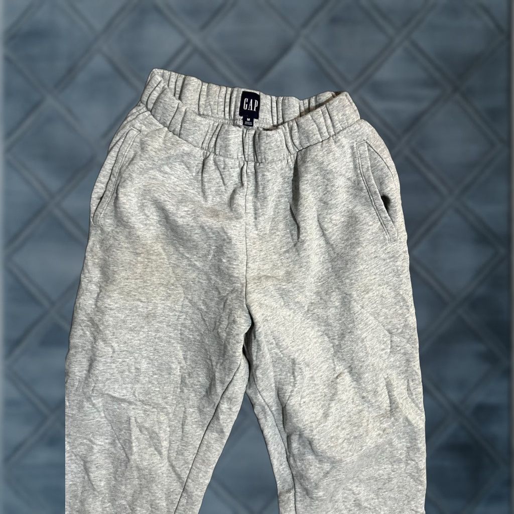 Gap Gap Sweatpants Women Gray Solid Size Medium Regular Pockets Logo Athleisure Activewear Pants Tapered 90s? (Oops) Size 28" / US 6 / IT 42 - 1 Thumbnail