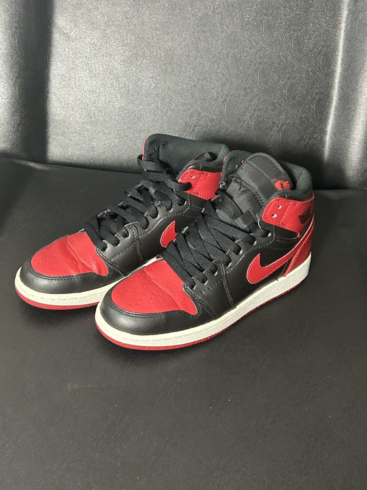 Nike Nike Air Jordan 1 Retro High Bred 2013 575441-023 Size 4.5Y Size US 4.5 / IT 34.5 - 5 Thumbnail
