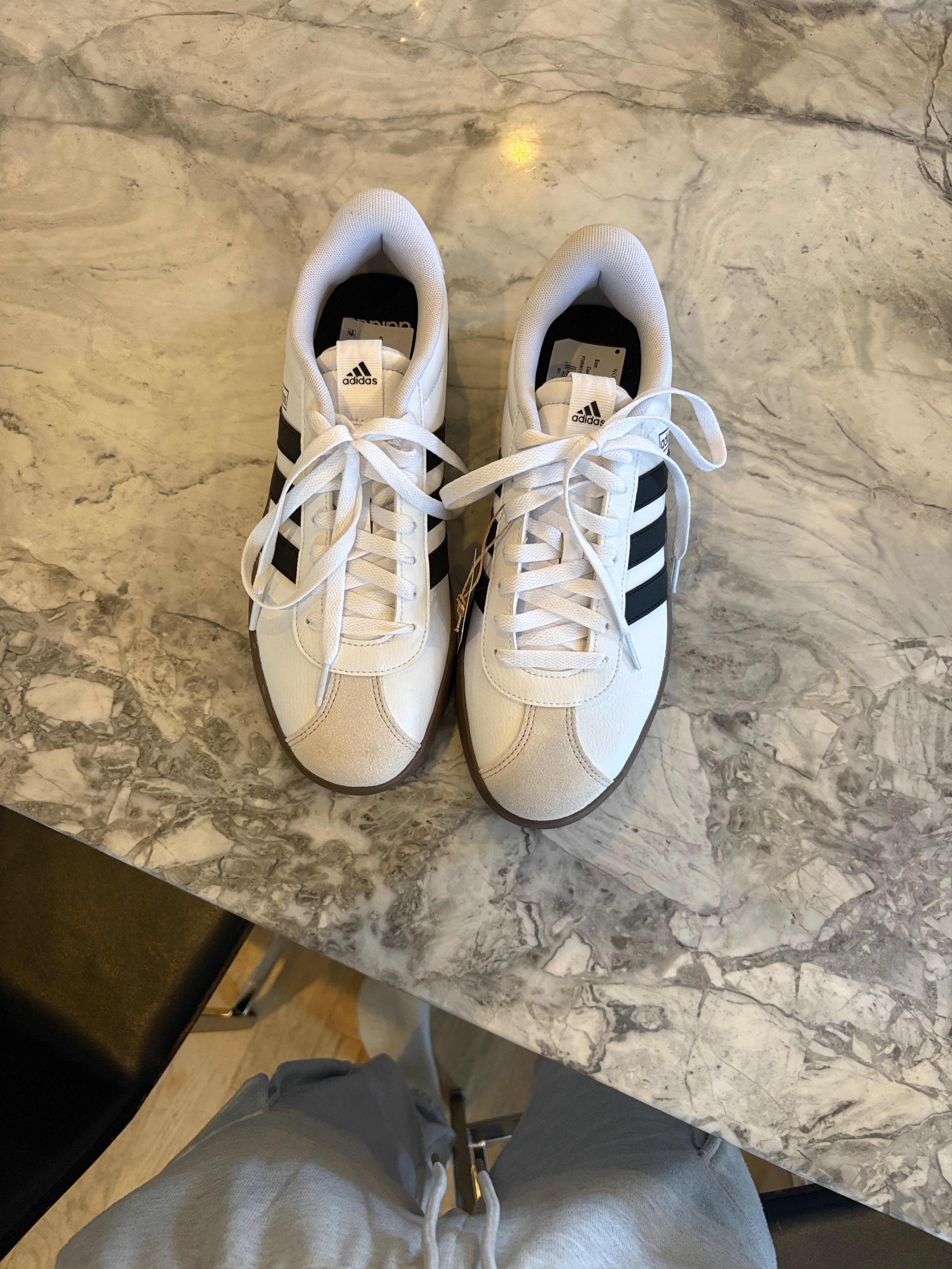 Adidas Adidas Classic VI 3 Court White and Black Size US 9.5 / IT 39.5 - 1 Thumbnail
