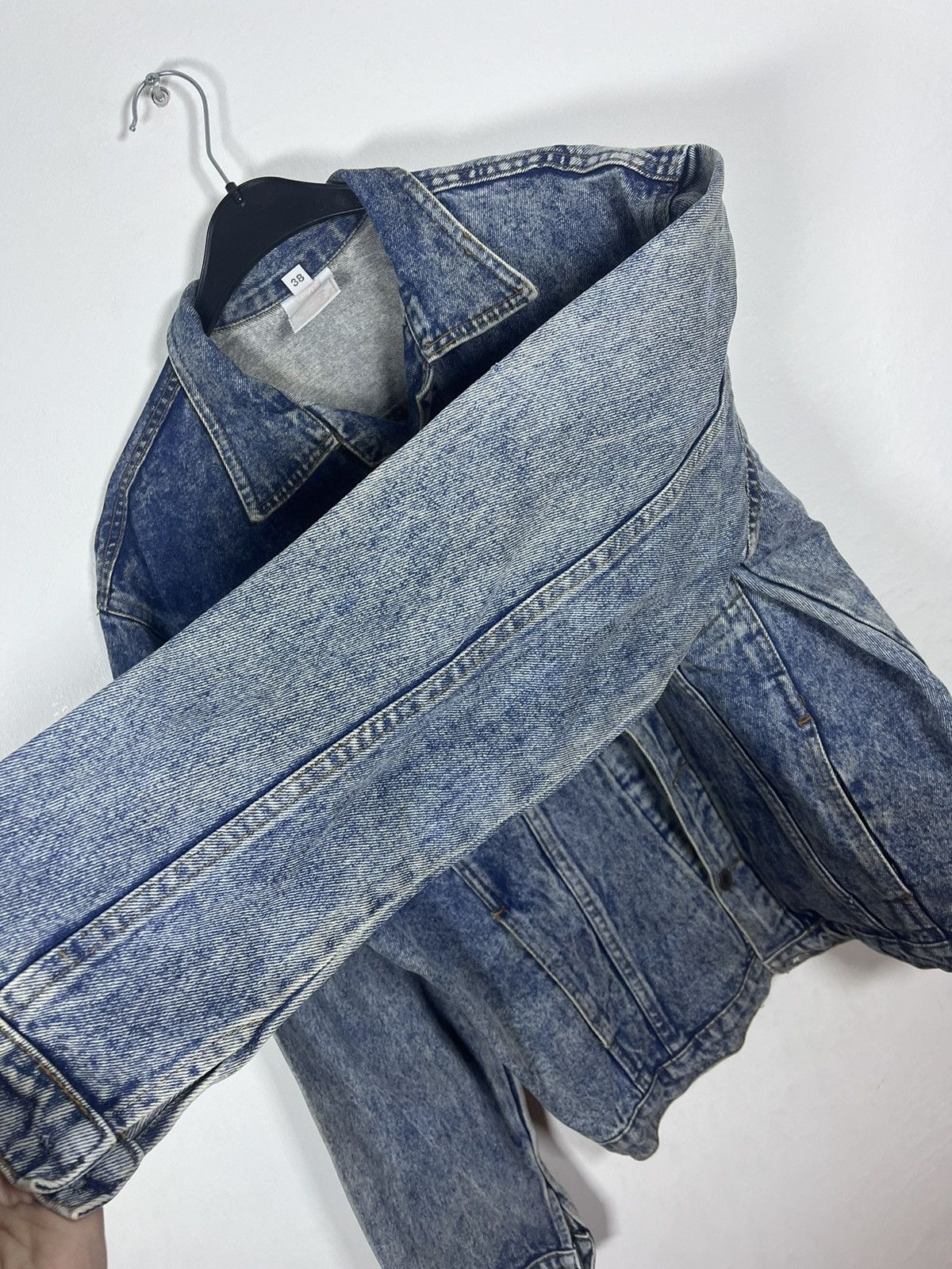 Levi's Vintage Levi’s Denim Jacket Acid Wash Jean Jacket 90’s Size US L / EU 52-54 / 3 - 8 Thumbnail