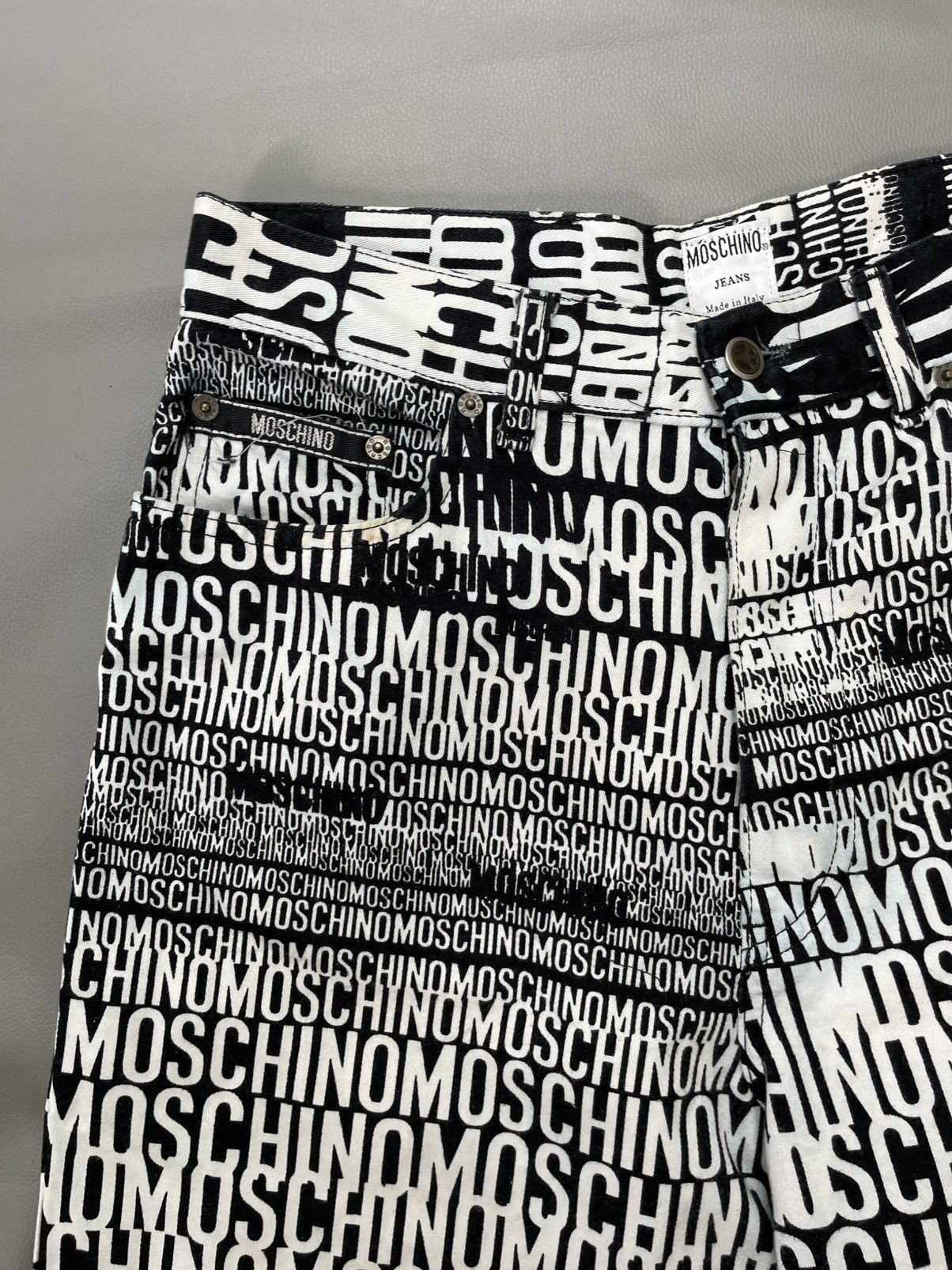 Designer × Moschino Moschino Poem Short Pants Size US 32 / EU 48 - 3 Thumbnail