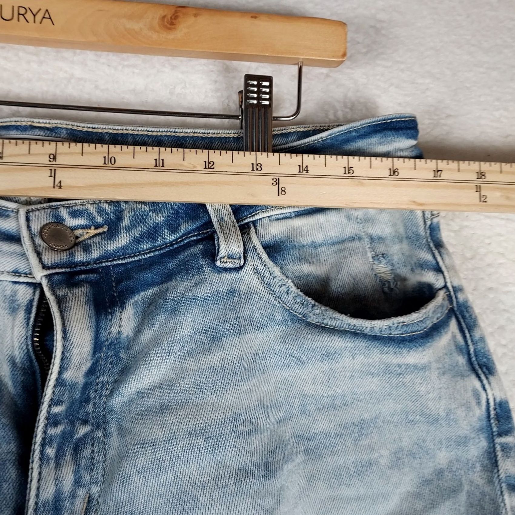 Vintage KanCan Womens 31 Low Rise Cutoff Denim Shorts Light Wash Blue 5-Pocket Button Denim Shorts Summer Spring Womens Size 24" / US 00 / IT 34 - 4 Thumbnail