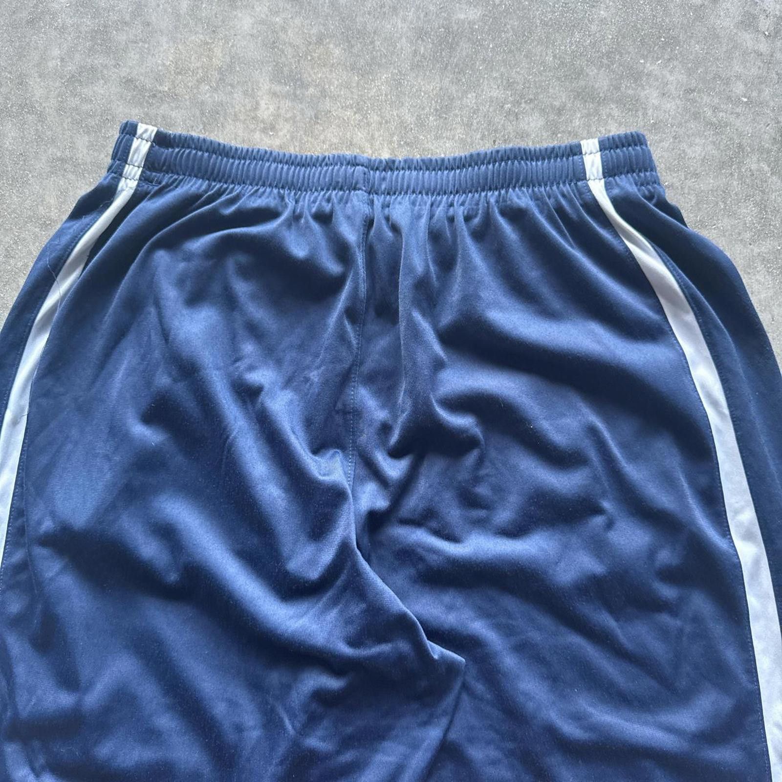 Nike Nike Sportswear Sweatpants With embroidered Swoosh & Stripes Size US 36 / EU 52 - 4 Thumbnail