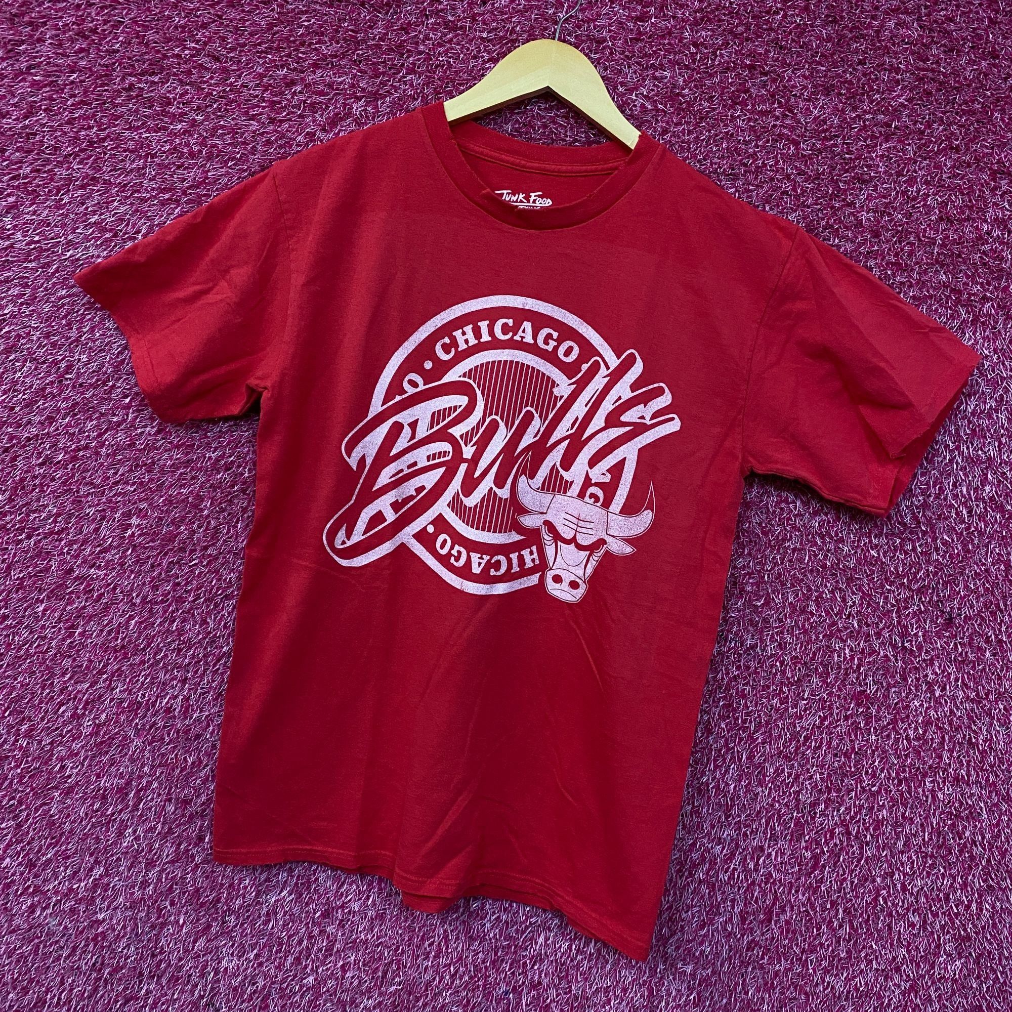 Junk Food Junk Food Clothing NBA Chicago Bulls Crest Vintage Style Tee Size US S / EU 44-46 / 1 - 3 Thumbnail