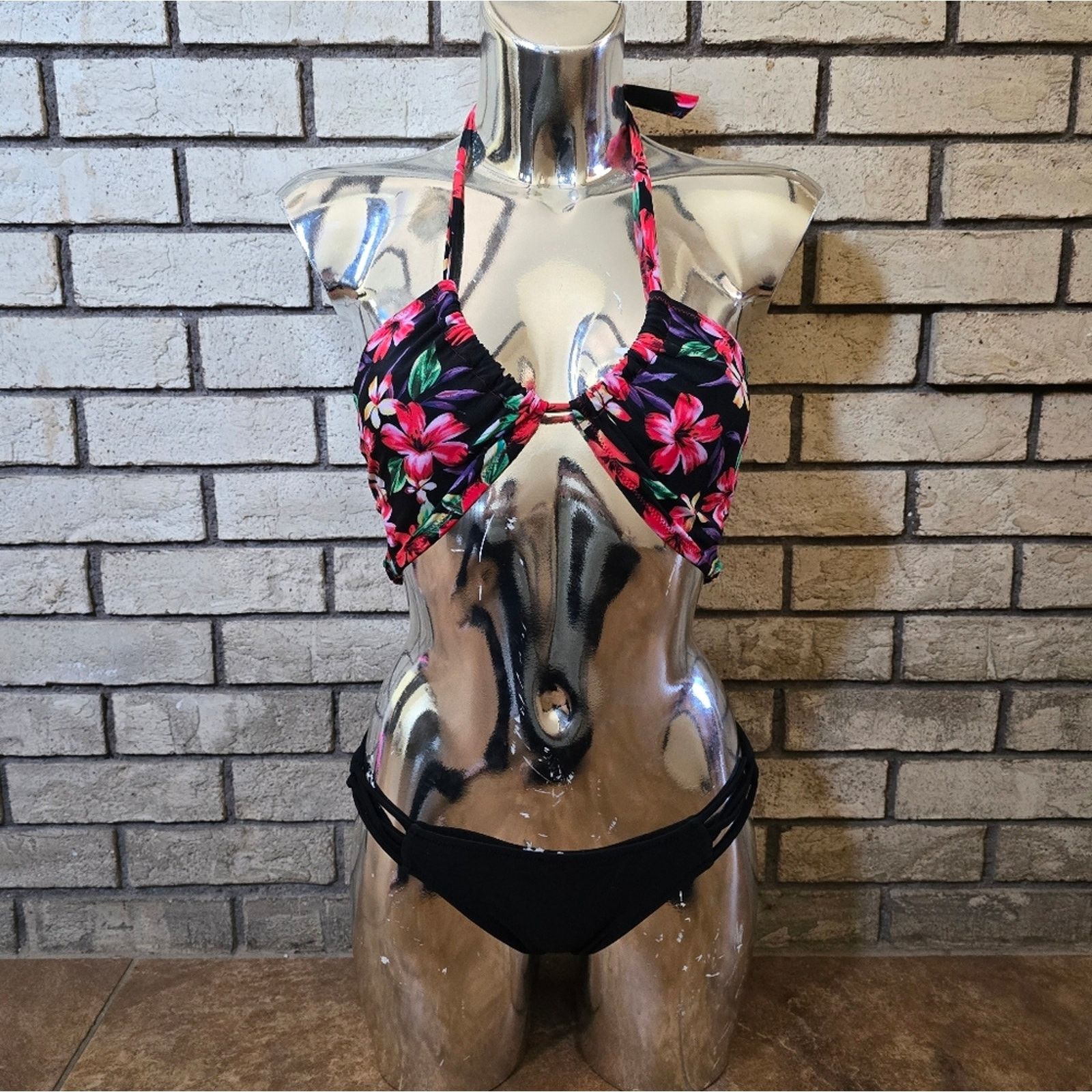 Other Black Island | FYS | SantaCruz×NorthShore Bikini Set Size ONE SIZE - 1 Thumbnail