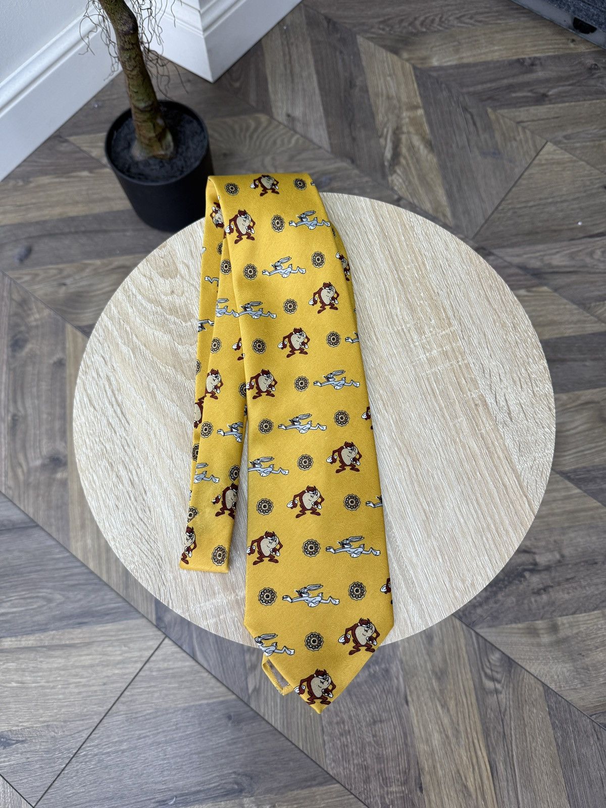 Warner Bros Vintage 1998 Looney Tunes Tie Taz Tasmanian Devil Bugs Bunny Size ONE SIZE - 1 Thumbnail