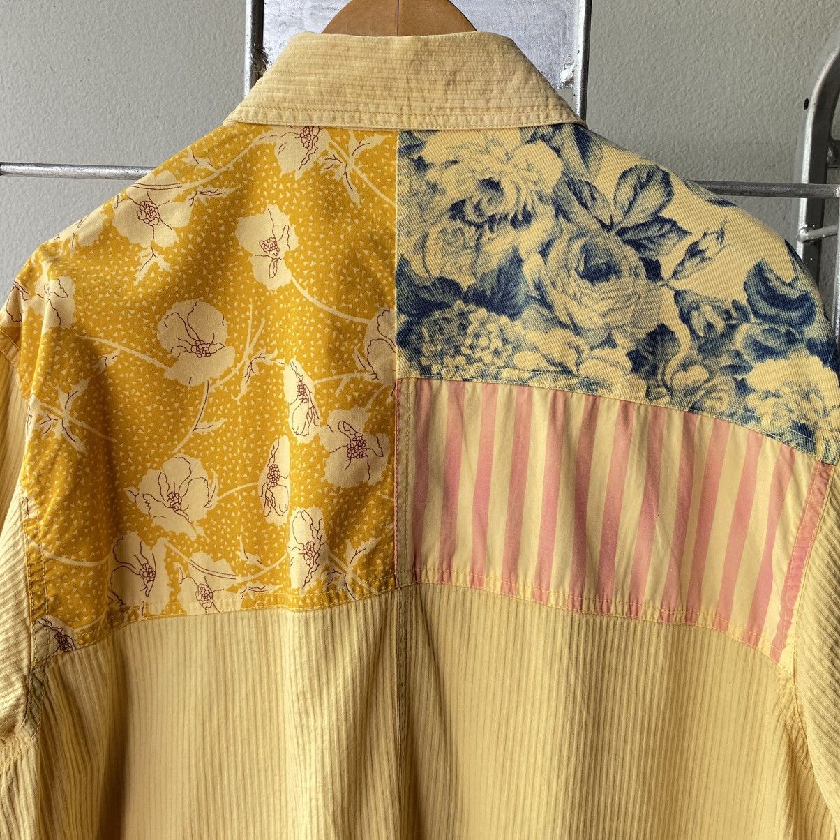 Designer × Japanese Brand MATURIODEA Yellow Patchwork Floral Shirt Size XL / US 12-14 / IT 48-50 - 15 Thumbnail
