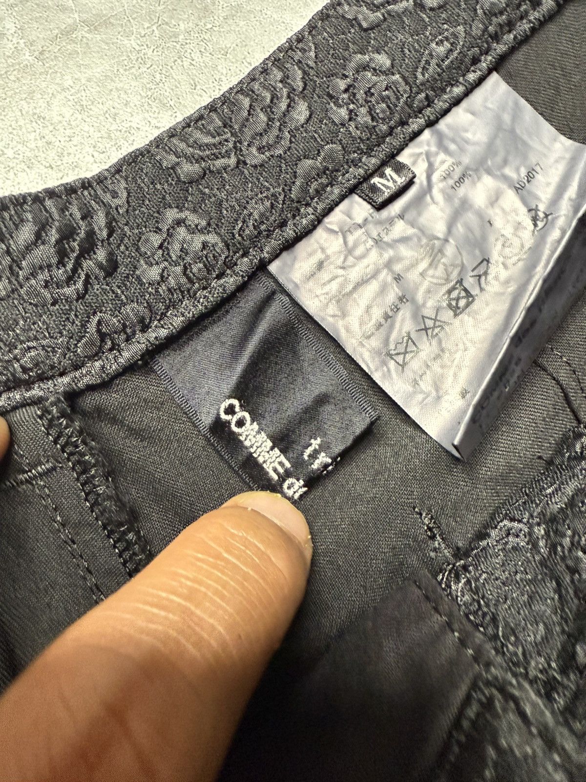 Comme des Garcons CDG Tricots Rose Embossed Detail Wool/Polyster Pants Size US 29 - 10 Thumbnail