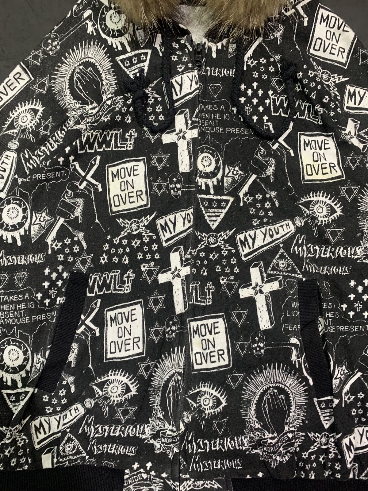 Japanese Brand 💸BINDINGOFFER💸World Wide Love furhoodie allover printed Size US L / EU 52-54 / 3 - 5 Thumbnail