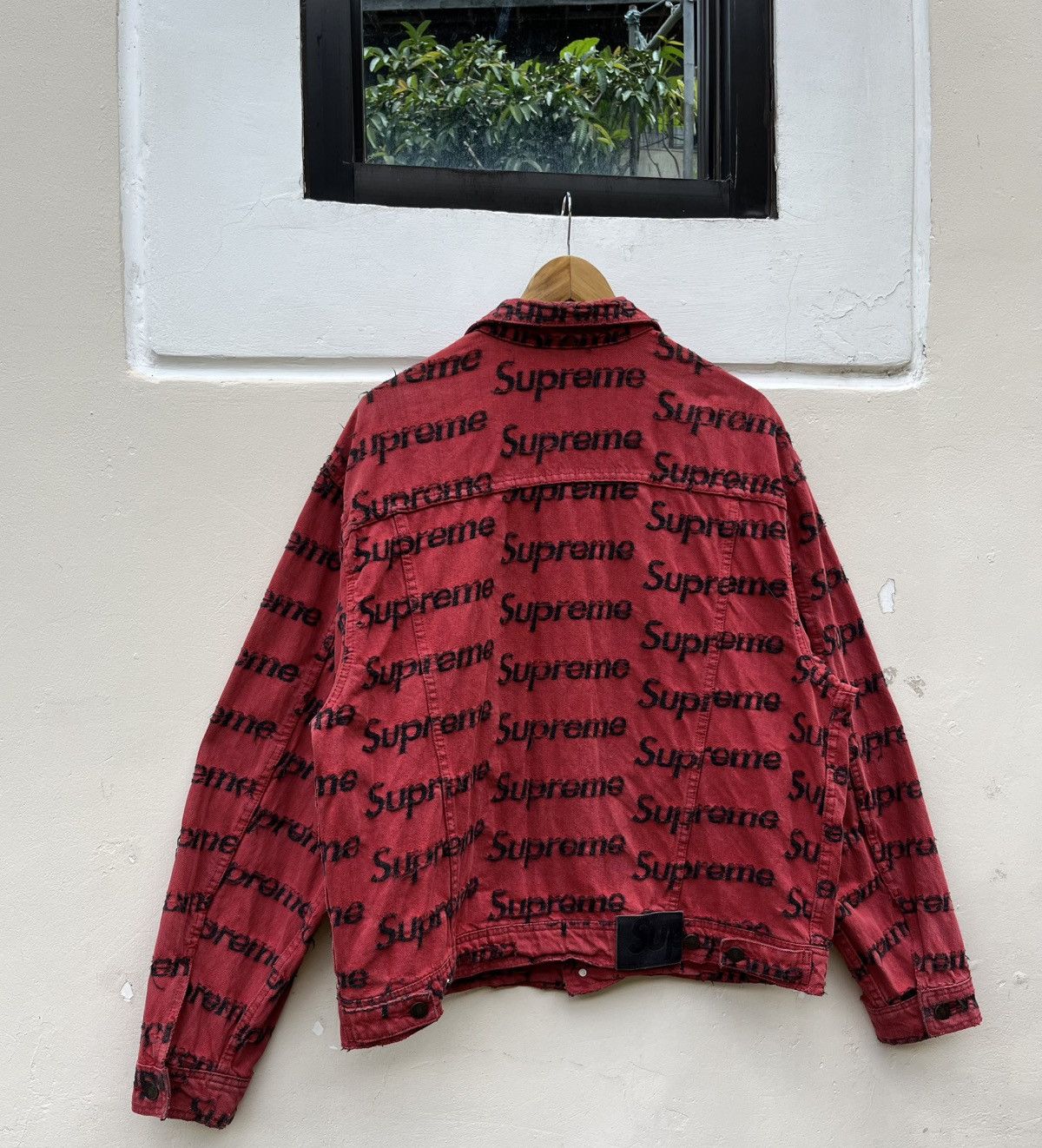 Supreme SUPREME FRAYED LOGOS DENIM JACKET SS21 Size US L / EU 52-54 / 3 - 4 Thumbnail