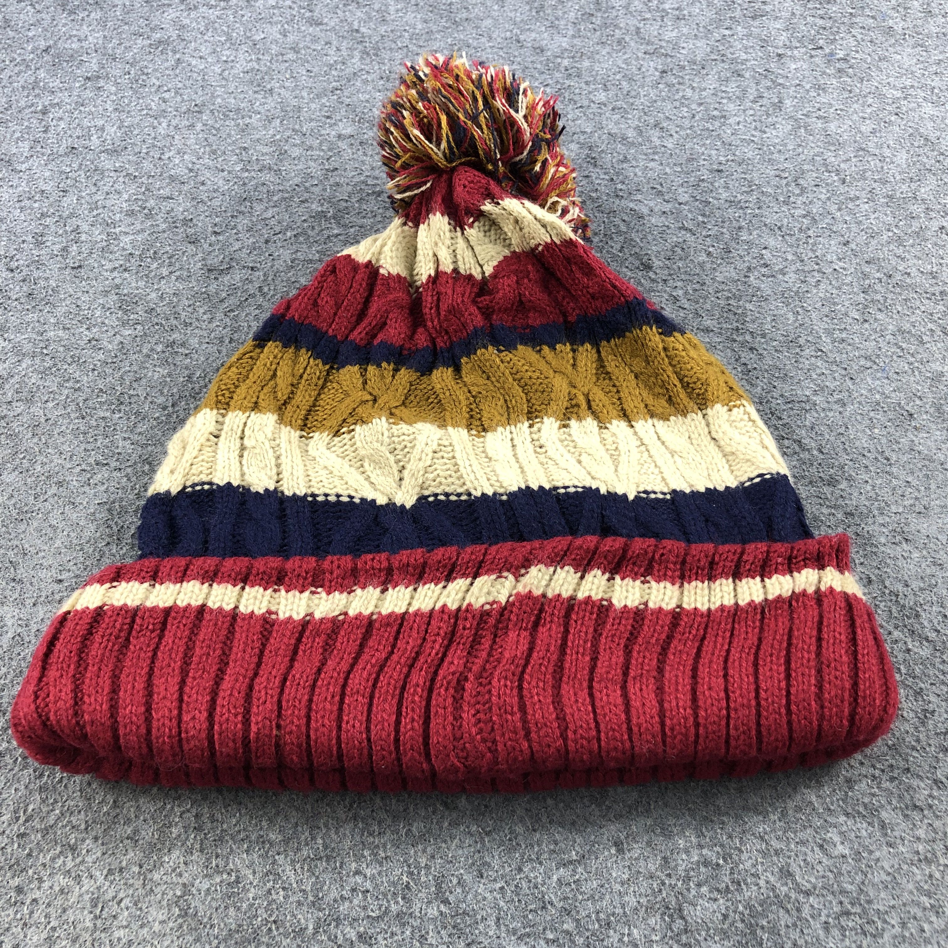 Champion Champion Cable Knit Bobble Beanie Snowcap Snow Hat B147 Size ONE SIZE - 3 Thumbnail