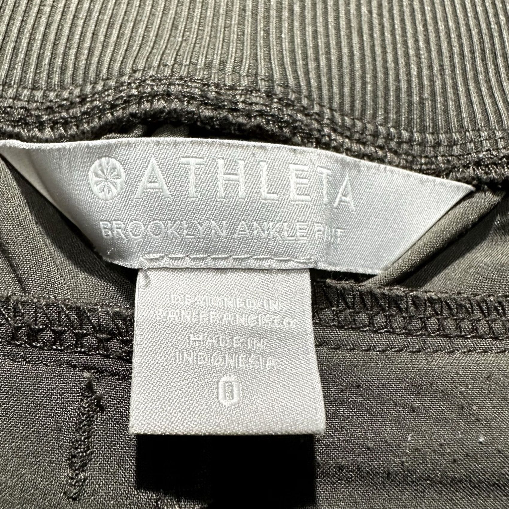 Athleta Athleta Brooklyn Ankle Pants Womens 0 Olive Green Casual Travel Size 25" / US 0 / IT 36 - 7 Thumbnail