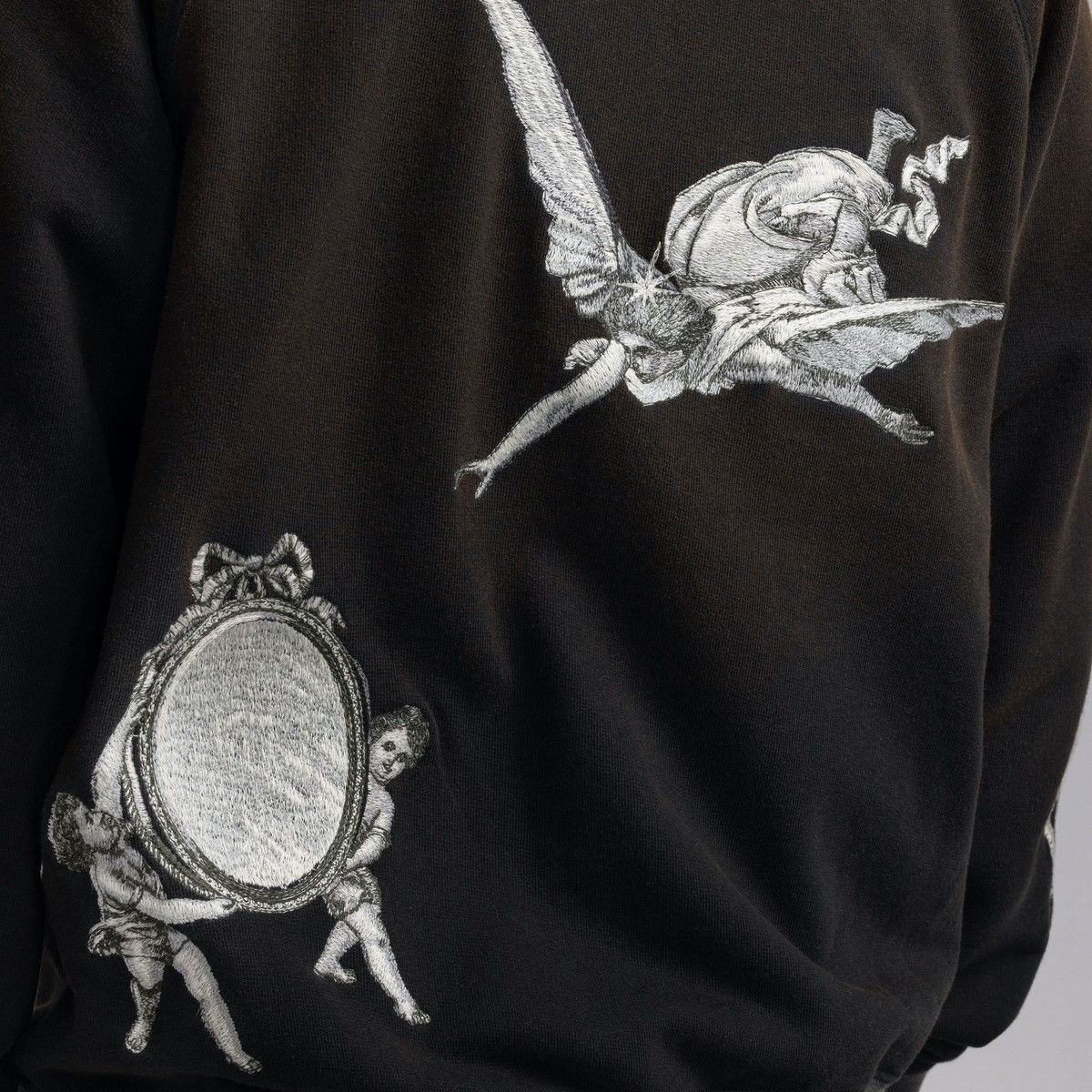Samuel Zelig SAMUEL ZELIG RITUAL CREWNECK BLACK Size US L / EU 52-54 / 3 - 6 Thumbnail