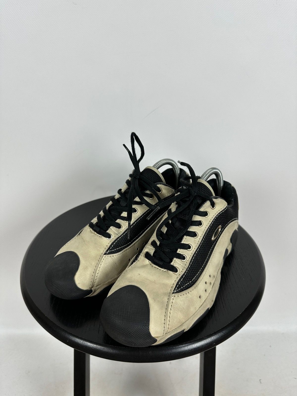 シューズ(女性用) 00s oakley archive leather shoes 90s y2k 00s OAKLEY トレッキングシューズ archive y2k テック系 - メルカリ