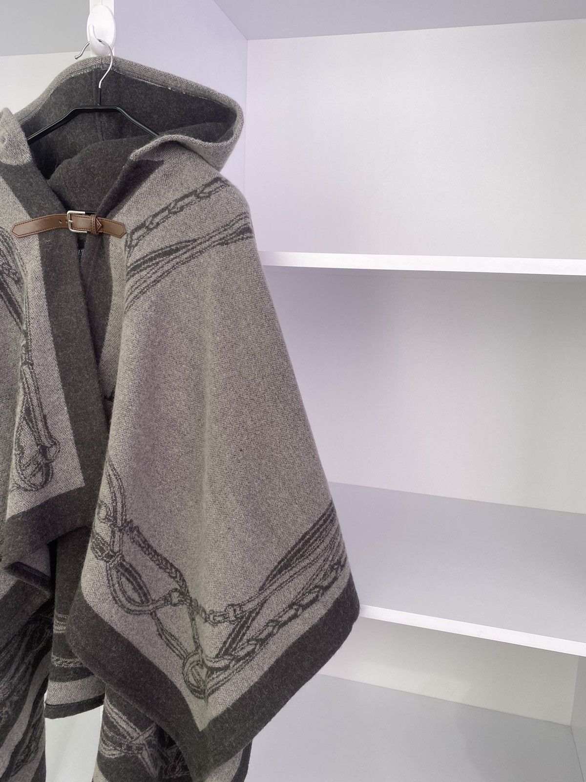 Ralph Lauren × Vintage Vintage Lauren by Ralph Lauren Belted Jacquard Poncho Size M / US 6-8 / IT 42-44 - 4 Thumbnail