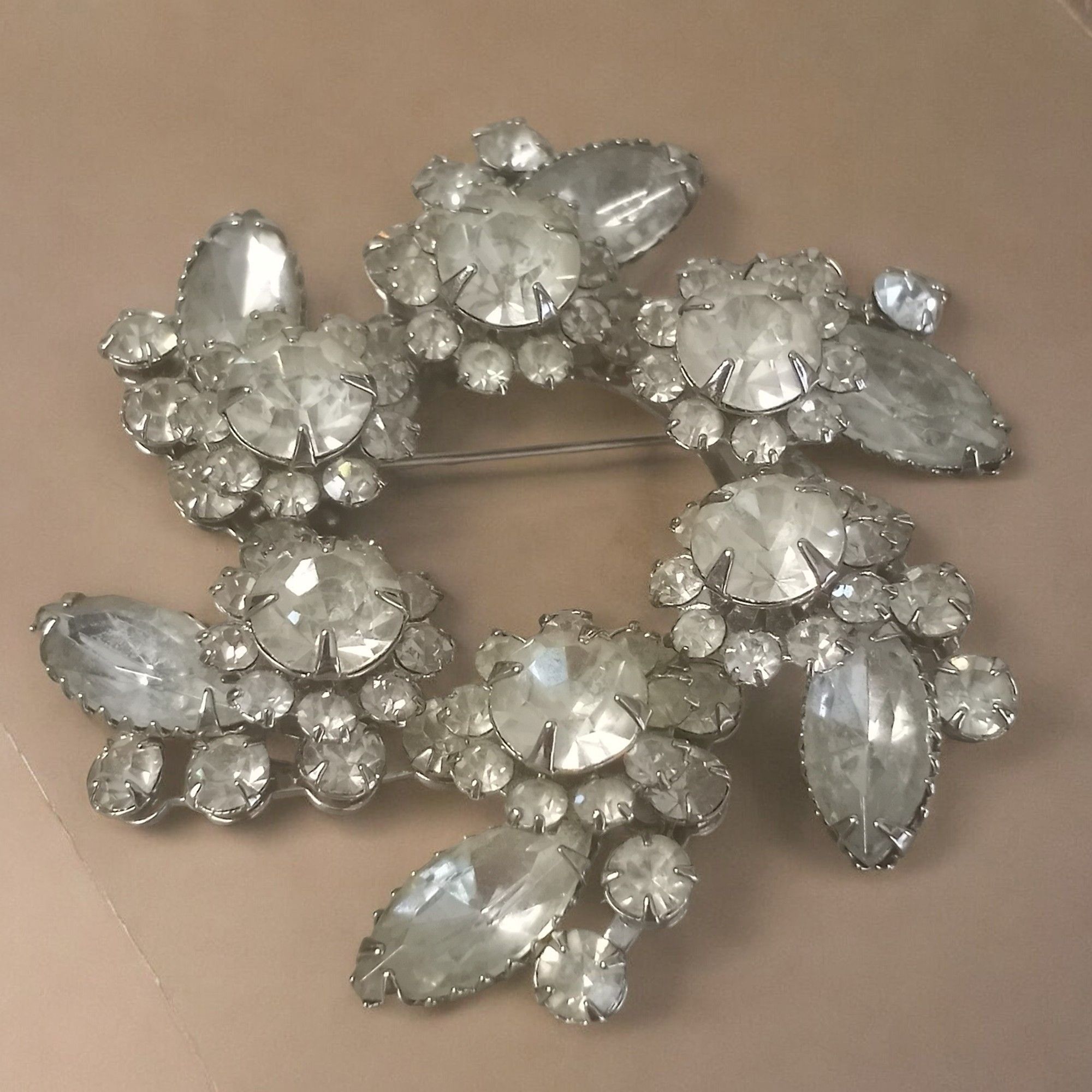 Vintage Vintage 1950's Rhinestone Brooch Size ONE SIZE - 1 Thumbnail