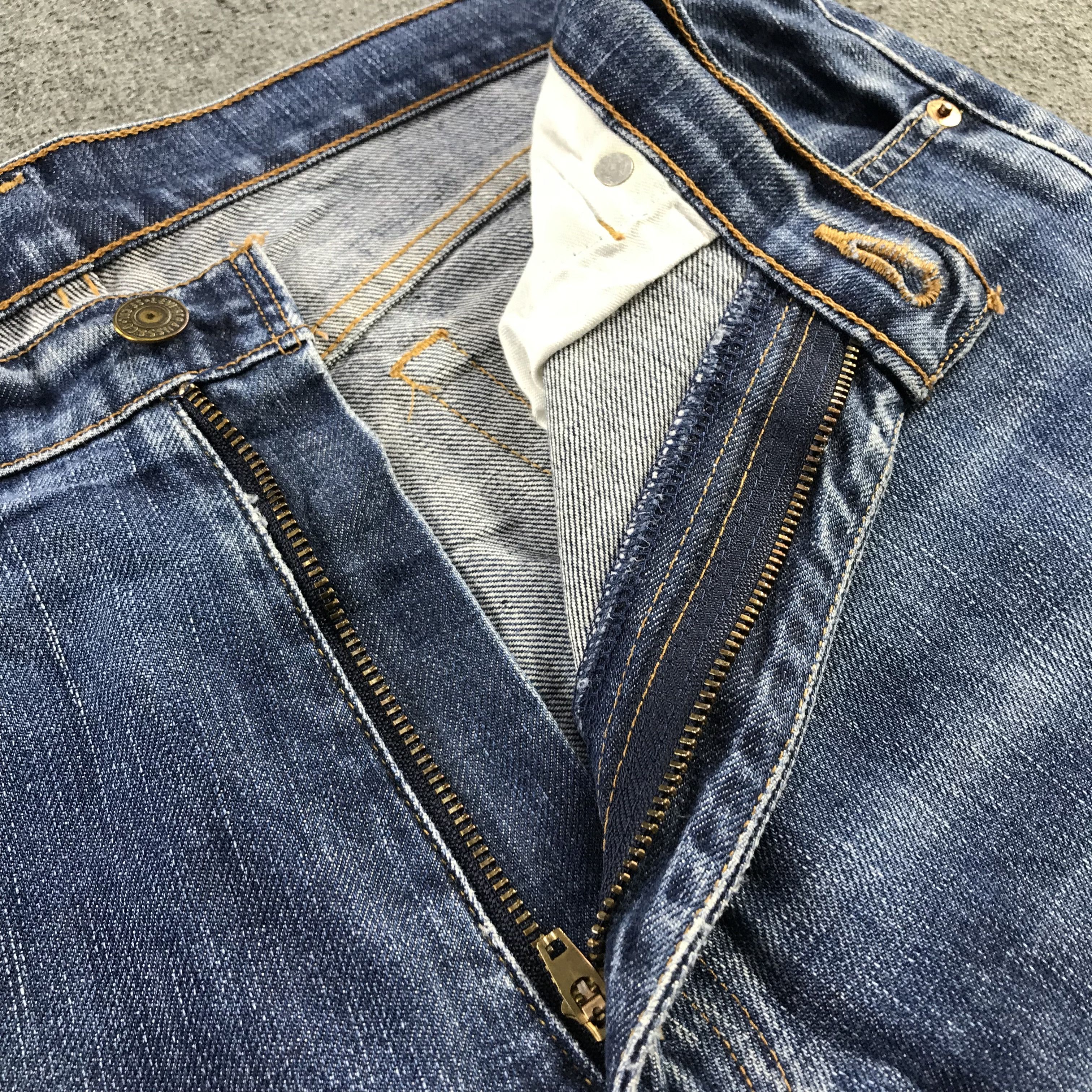 Levi's Vintage Levis 508 Jeans Medium Wash Denim KJ3433 Size US 34 / EU 50 - 7 Thumbnail