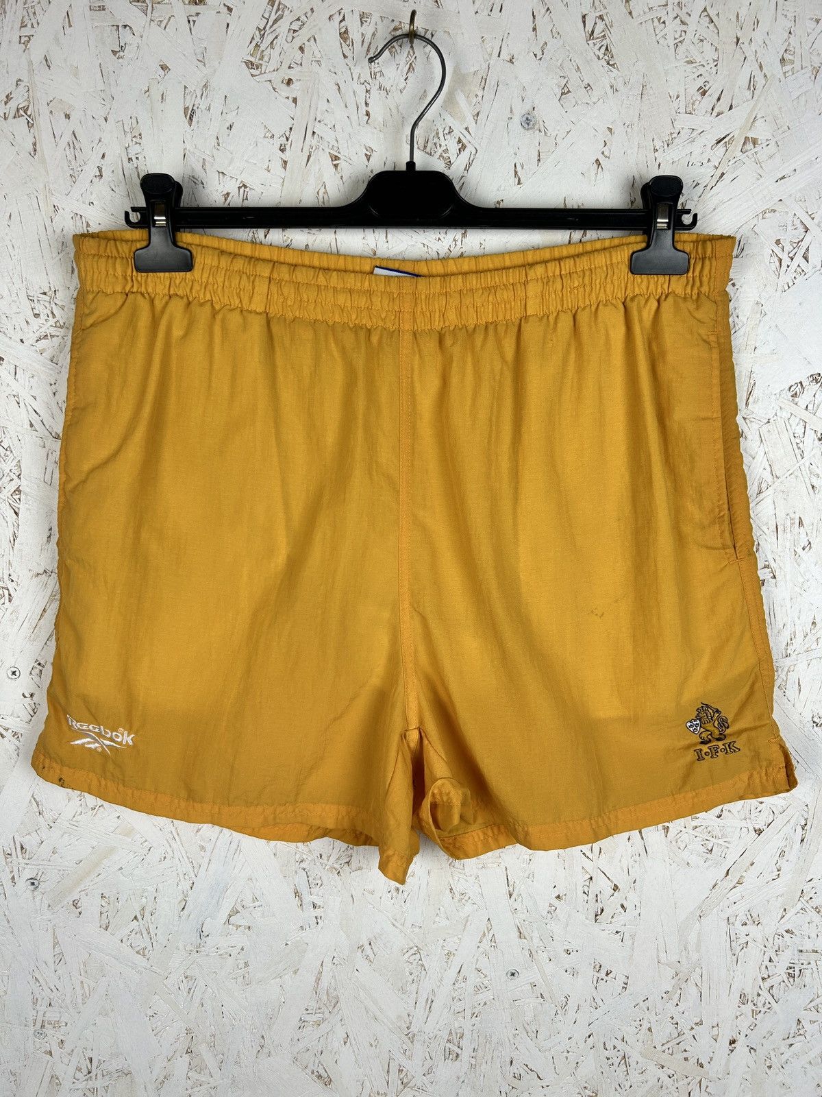 Reebok 90s Reebok IFK Goteborg 1998 Away Kit Soccer Shorts Size US 32 / EU 48 - 1 Thumbnail