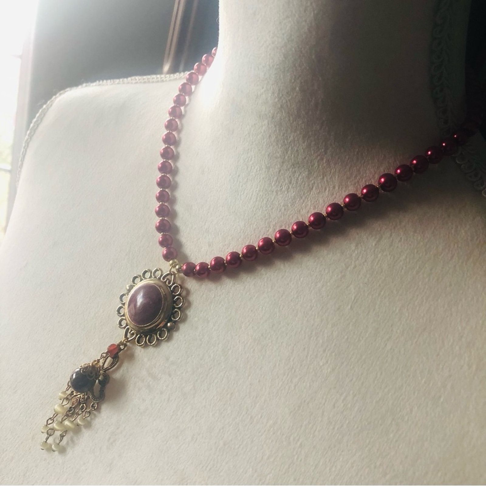Handmade Handcrafted repurpose sunburst chandelier Pearl necklace Size ONE SIZE - 4 Thumbnail