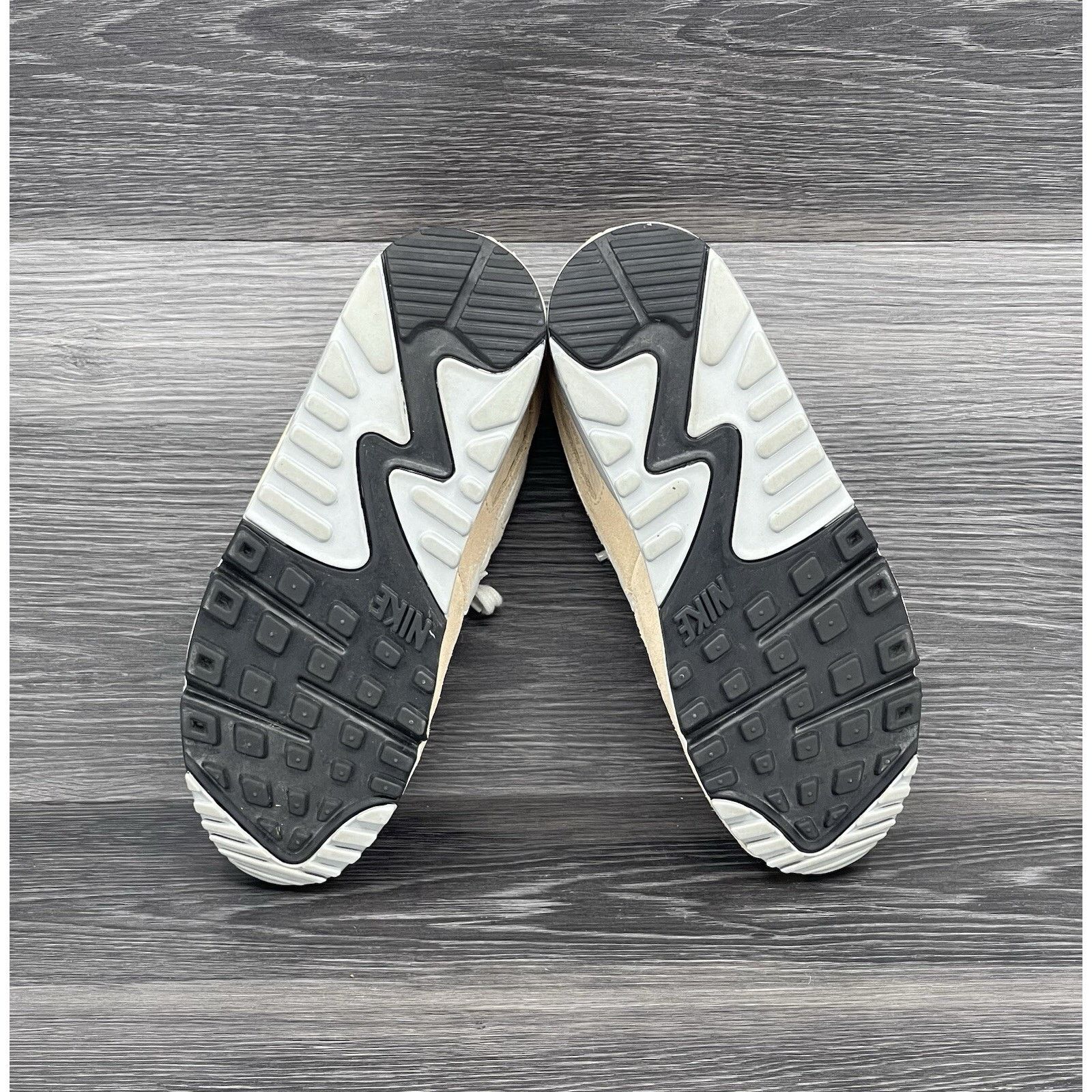 Nike Nike Air Max 90 PRM, Hemp | 5.5M / 7W [pre-owned] DA1641-201 Size US 7 / EU 40 - 5 Thumbnail