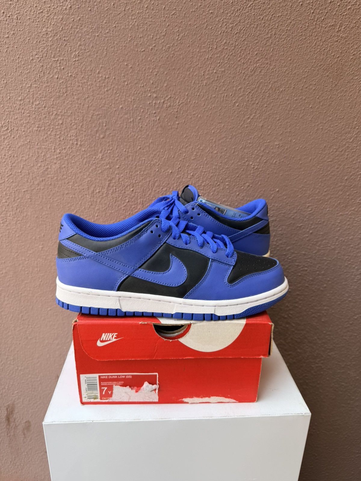Nike Nike Dunk Low Retro Hyper Cobalt Black Sneakers Size 7Y Size US 7 / EU 40 - 1 Thumbnail