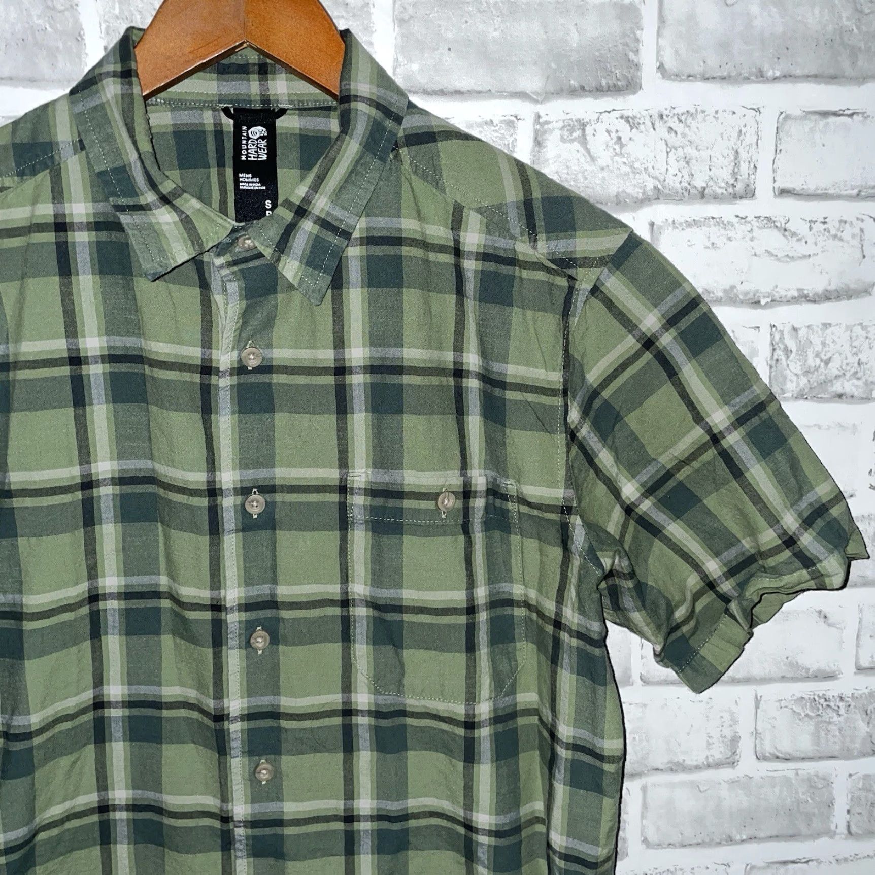 Mountain Hardwear Mountain Hardwear Shirt Plaid Short Sleeve Button-Down Mens S Green Size US S / EU 44-46 / 1 - 2 Thumbnail