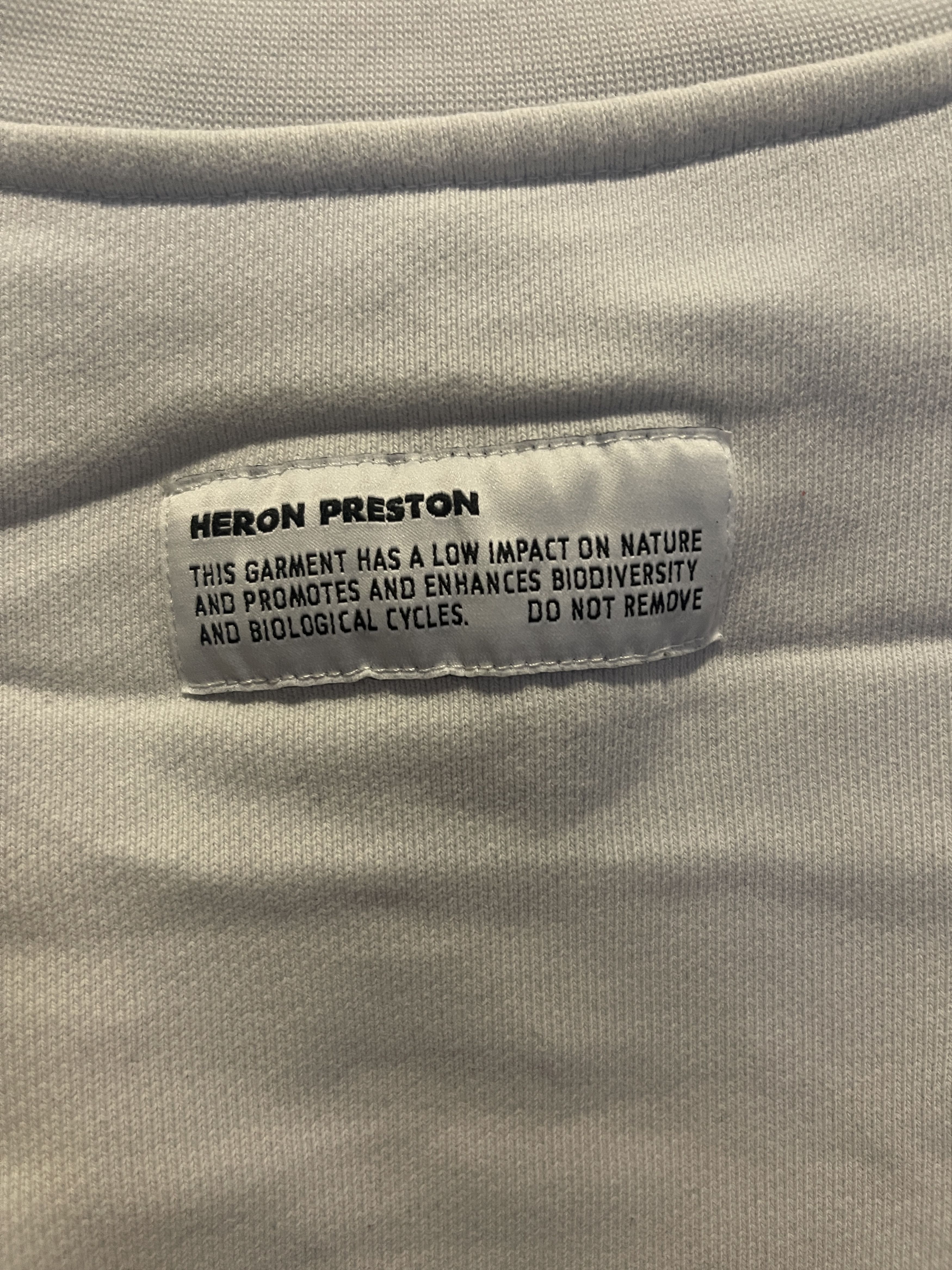 Heron Preston Heron Preston Crewneck Size L Periodic Logo Size US L / EU 52-54 / 3 - 5 Thumbnail