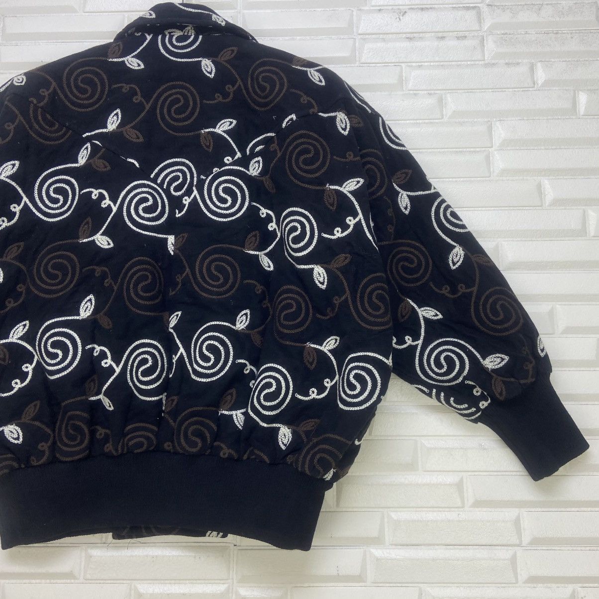 Japanese Brand 🔥Japanese Brand Flower Embroidery Loose Bomber Style Size M / US 6-8 / IT 42-44 - 14 Thumbnail