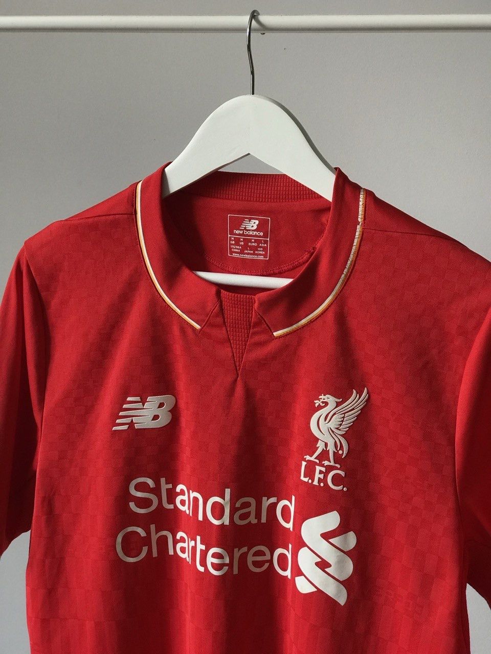 New Balance New Balance Liverpool FC 2015/16 Home Soccer Jersey Size US M / EU 48-50 / 2 - 3 Thumbnail