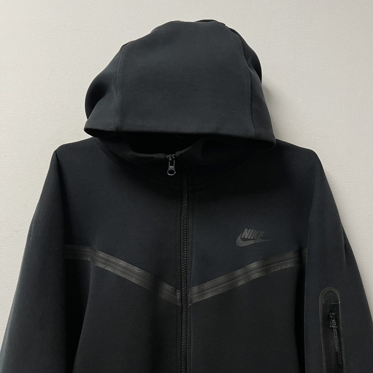 Nike Nike Tech Fleece Hoodie Black Size: L Size US L / EU 52-54 / 3 - 4 Thumbnail