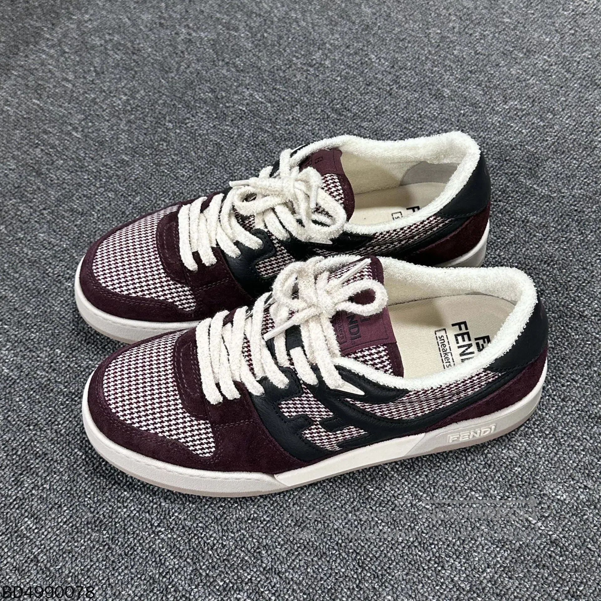 Fendi fendi houndstooth patterned sneakers in wine color. Size US 9 / EU 42 - 7 Thumbnail