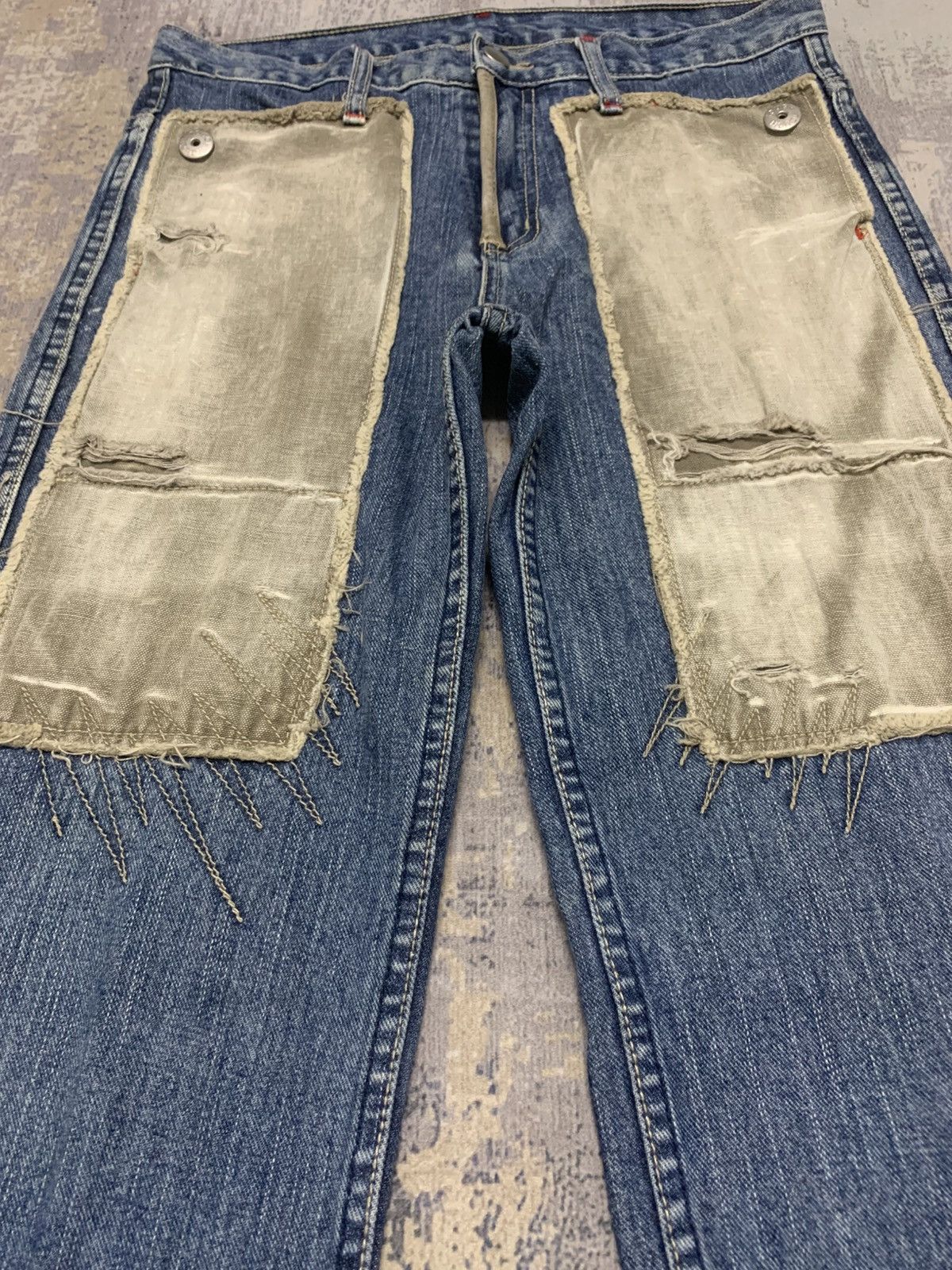 If Six Was Nine VINTAGE TOUGH JEANSMITH PATCHWORK DISTRESSED DENIM Size US 31 - 7 Thumbnail