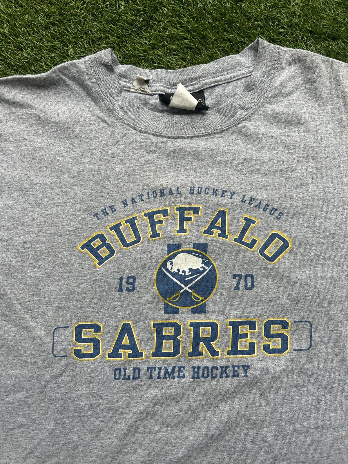 NHL Vintage Buffalo Sabres NHL T-Shirt Size US L / EU 52-54 / 3 - 2 Thumbnail