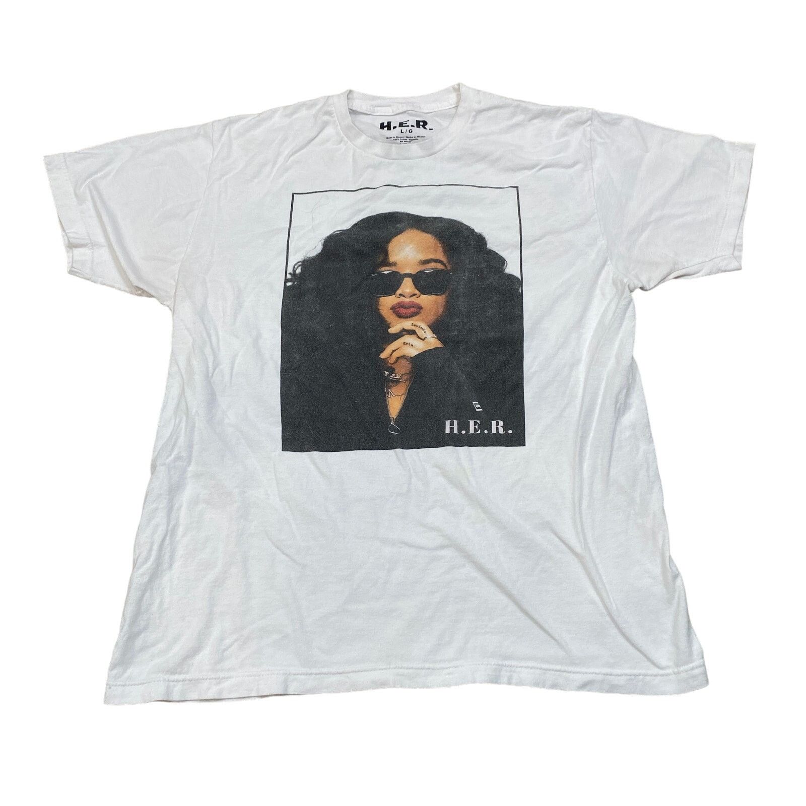 Band Tees H.E.R. Basic Box Graphic Artist Singer Tee Shirt Men's Large Size US L / EU 52-54 / 3 - 1 Thumbnail