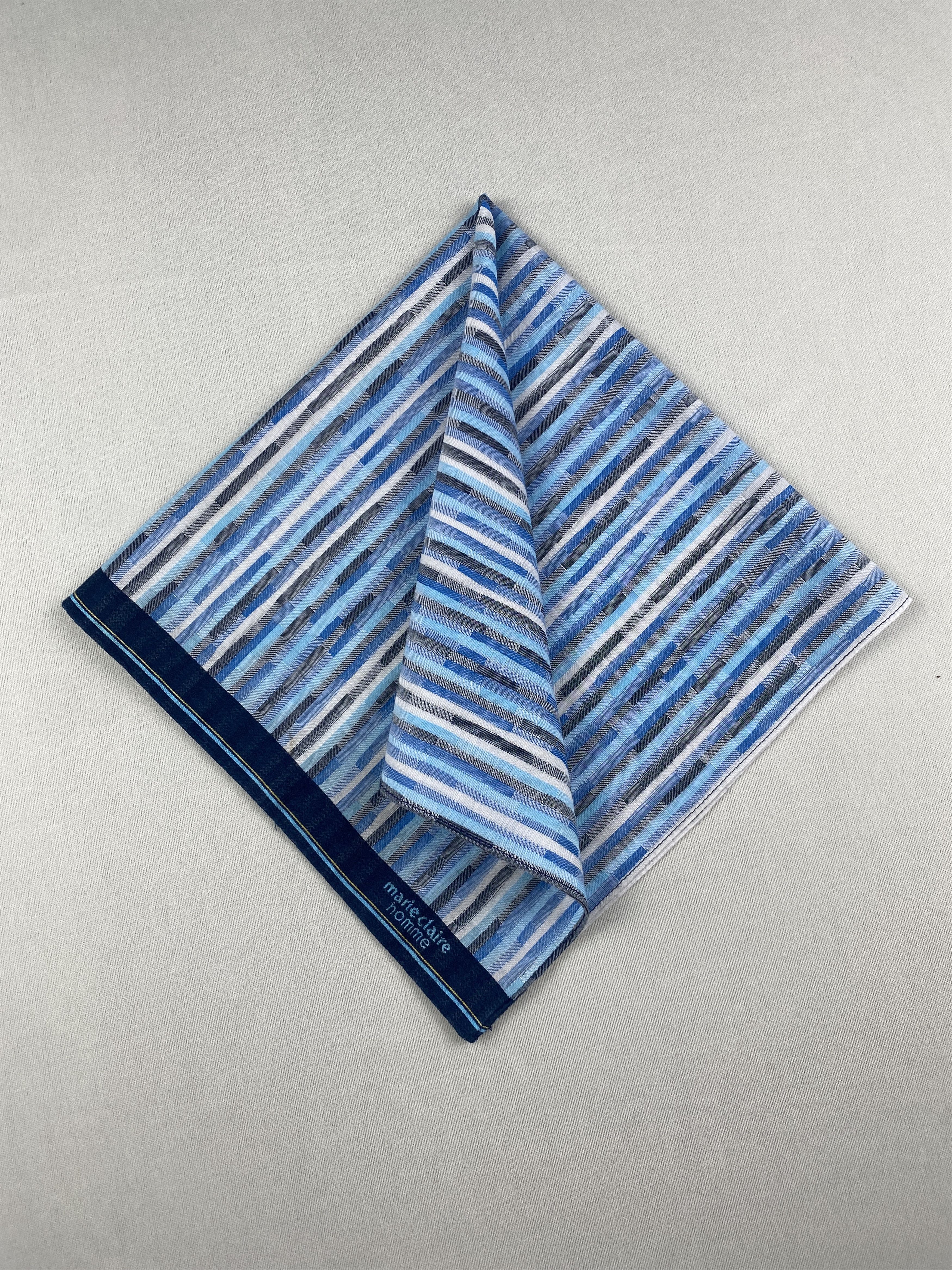 Japanese Brand Vtg Marie Claire Handkerchief Pocket Square Bandana HM0032 Size ONE SIZE - 2 Thumbnail