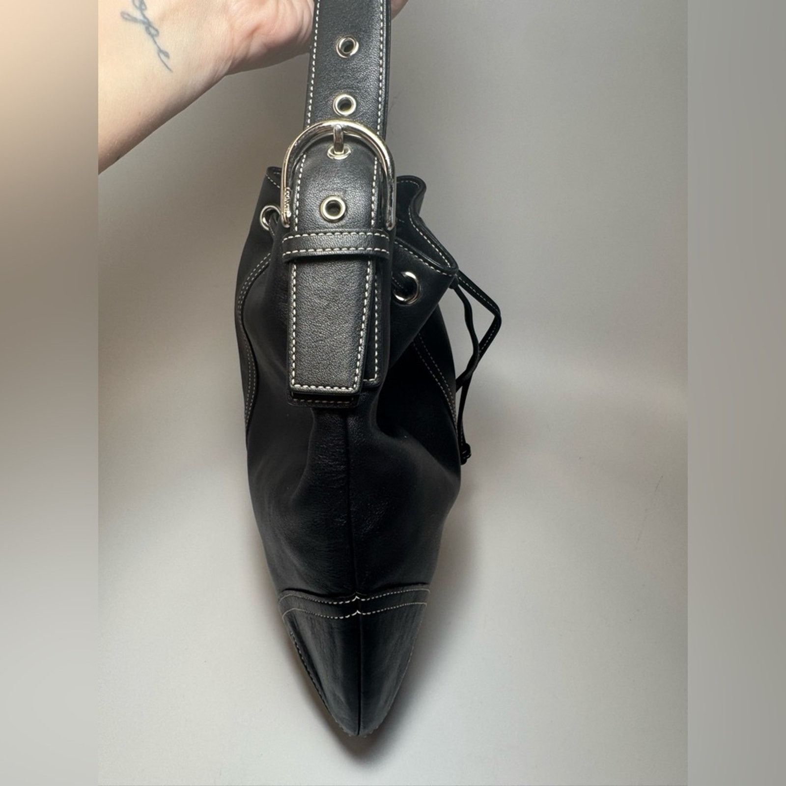 Coach Vintage Coach Black Leather Drawstring Crossbody #4288 EUC Size ONE SIZE - 6 Thumbnail