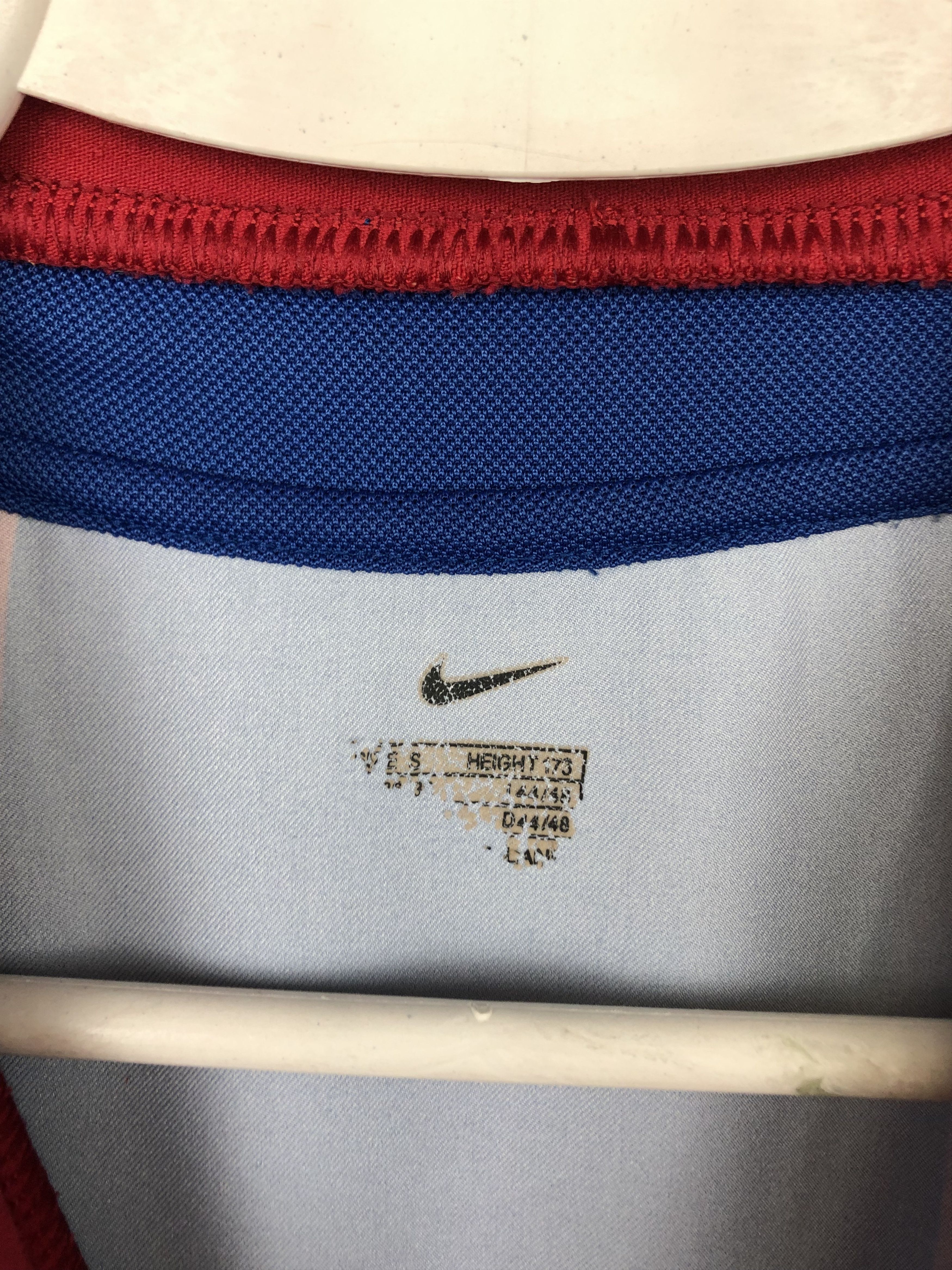 Nike Barcelona football shirt 2002 Soccer Nike Jersey Camiseta Size US S / EU 44-46 / 1 - 7 Thumbnail