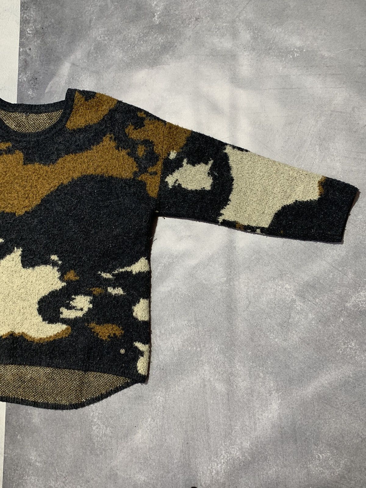 Japanese Brand × Vintage Vintage Y2K Art sweater overall print streetwear style Size L / US 10 / IT 46 - 3 Thumbnail