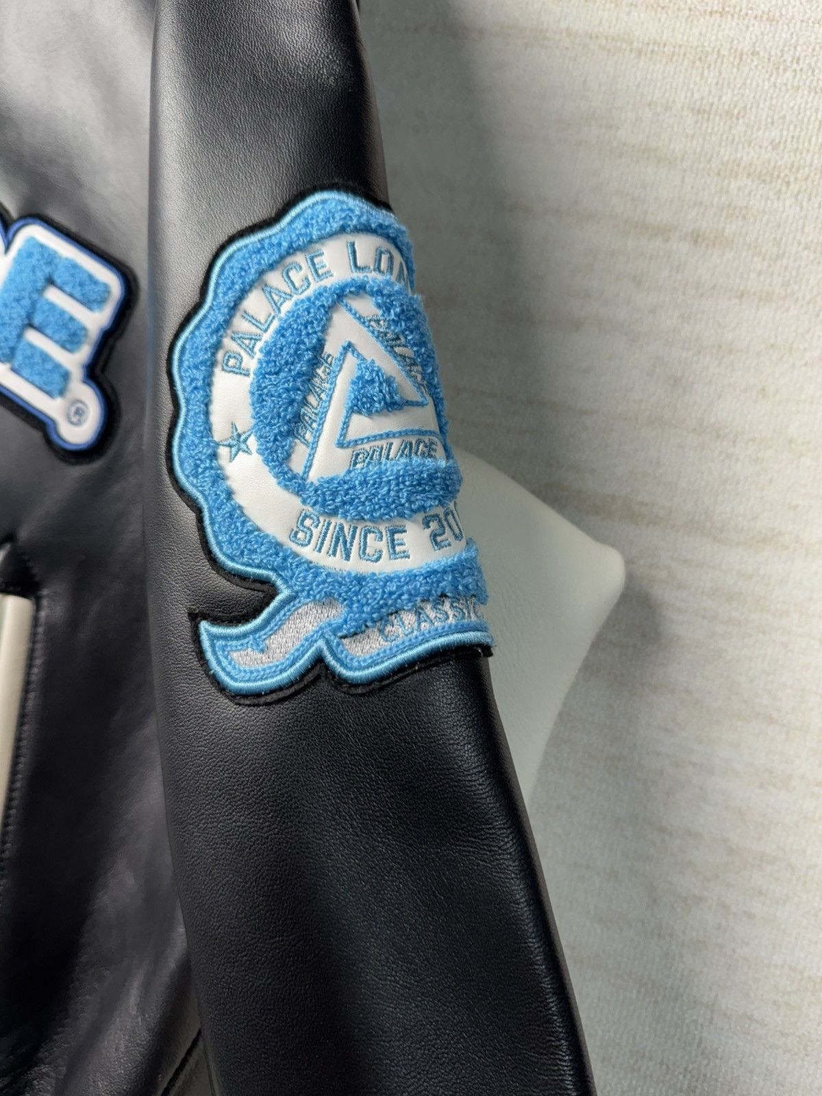 Avirex × Palace Doraemon leather jacket L Size US L / EU 52-54 / 3 - 3 Thumbnail